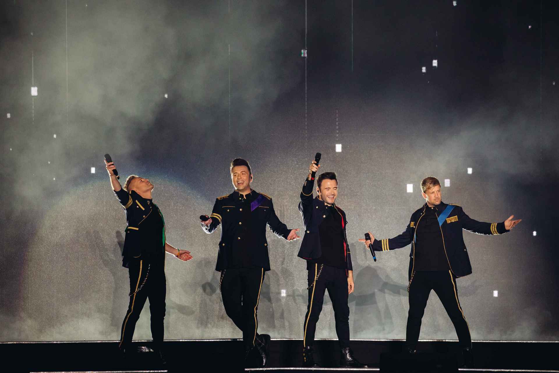 Bạn sẽ có ngay bộ ảnh “để đời” với idol WESTLIFE khi mang theo món đồ công nghệ này - ảnh 1