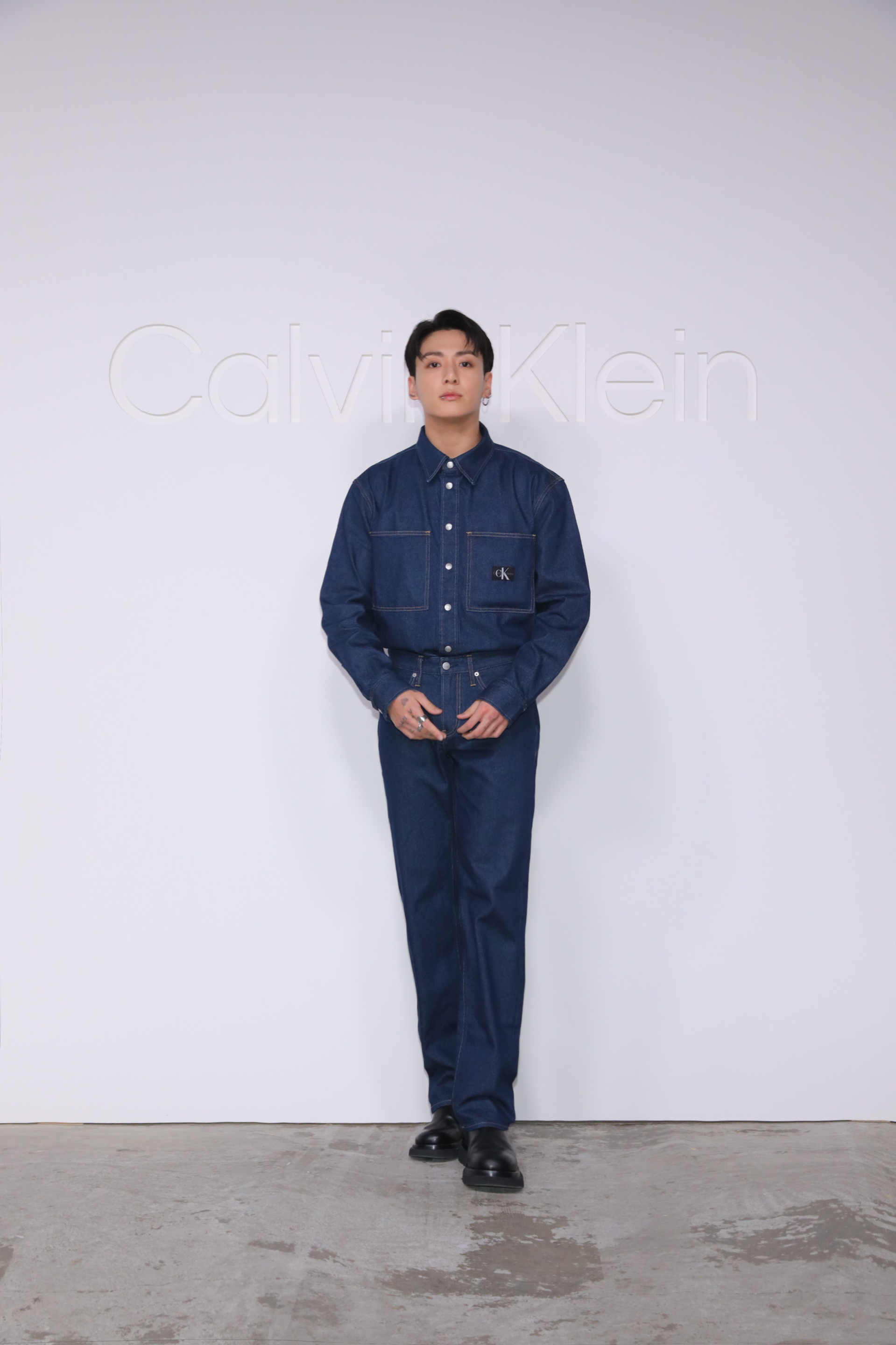 Calvin Klein chính thức ra mắt bộ sưu tập Calvin Klein Jeans Fall 2023 bằng đêm sự kiện âm nhạc & thời trang hoành tráng - ảnh 3