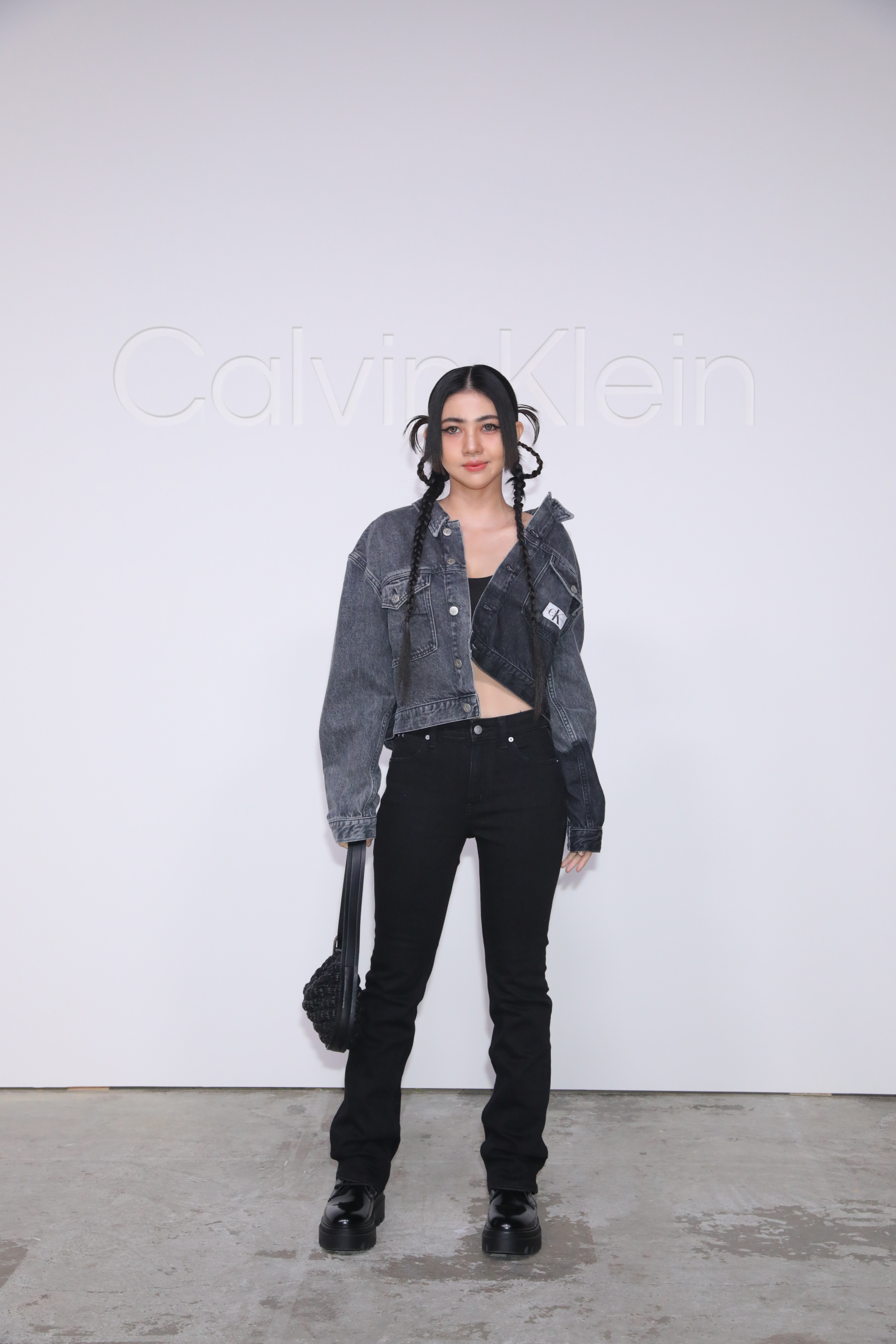 Calvin Klein chính thức ra mắt bộ sưu tập Calvin Klein Jeans Fall 2023 bằng đêm sự kiện âm nhạc & thời trang hoành tráng - ảnh 6