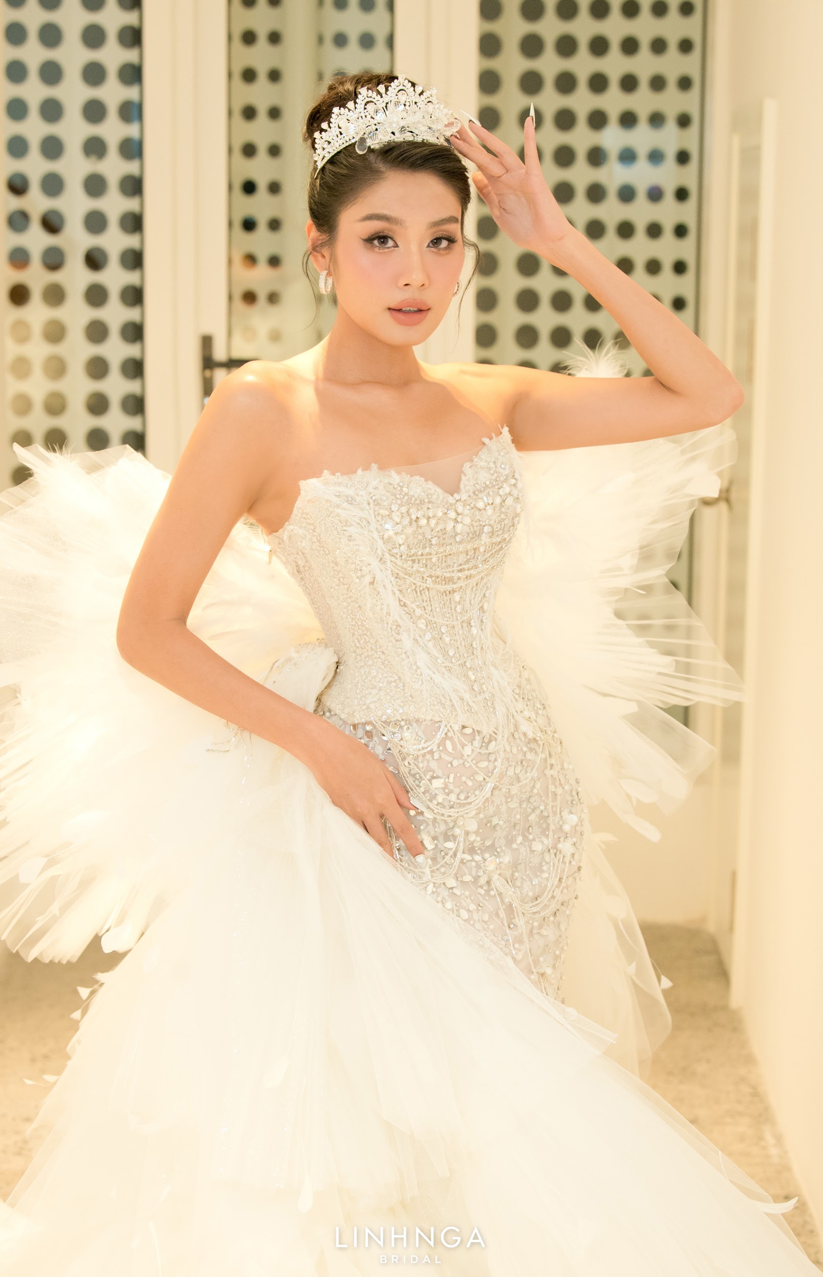 Hậu sinh nhật, Á hậu Thảo Nhi Lê hoá nữ hoàng lộng lẫy trở thành First Face cho show diễn thời trang cưới - ảnh 1