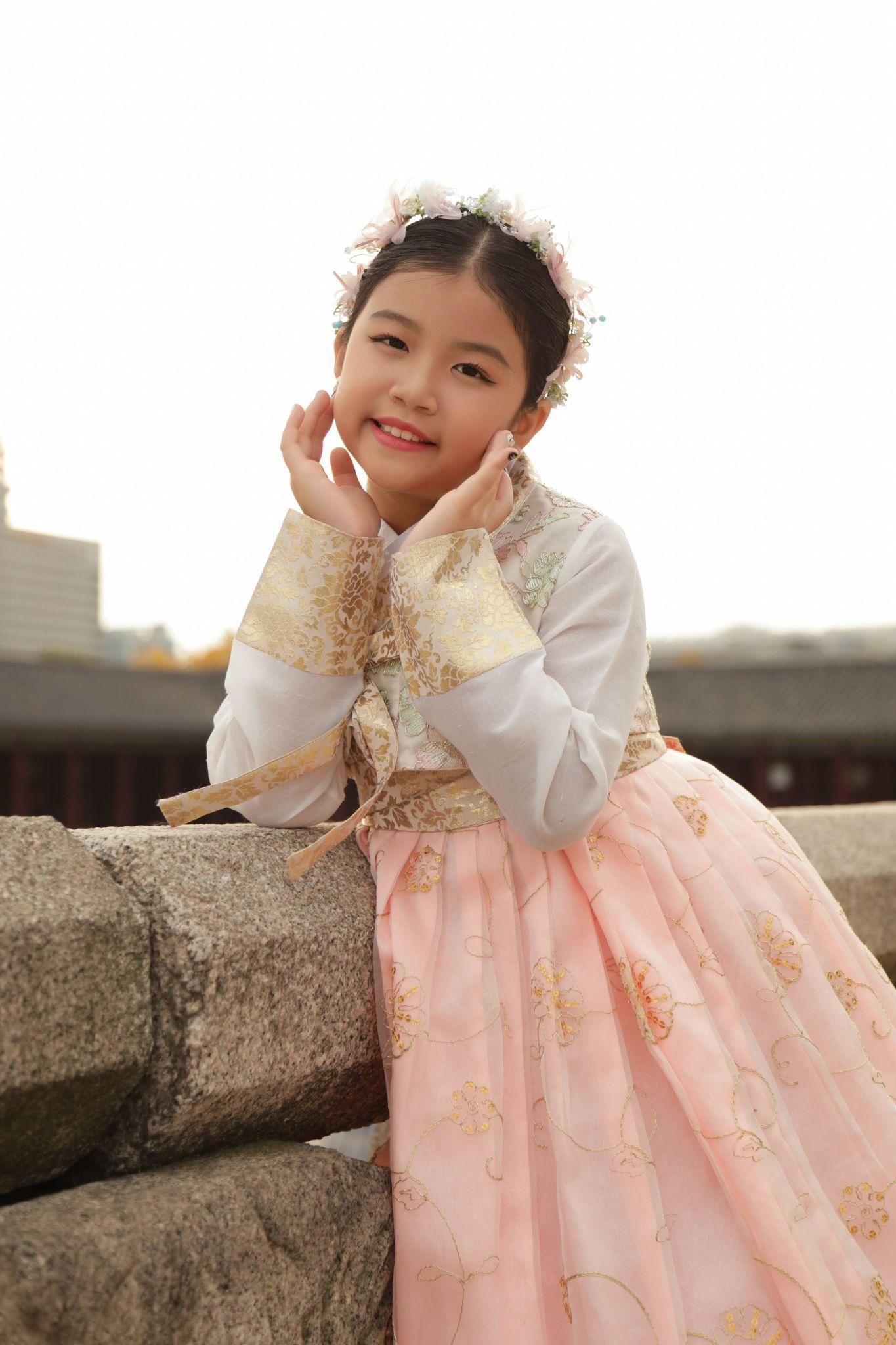 Minnie Cindy - Mẫu nhí Việt Nam tỏa sáng trên sàn diễn quốc tế Asian Kids Fashion Week - ảnh 14