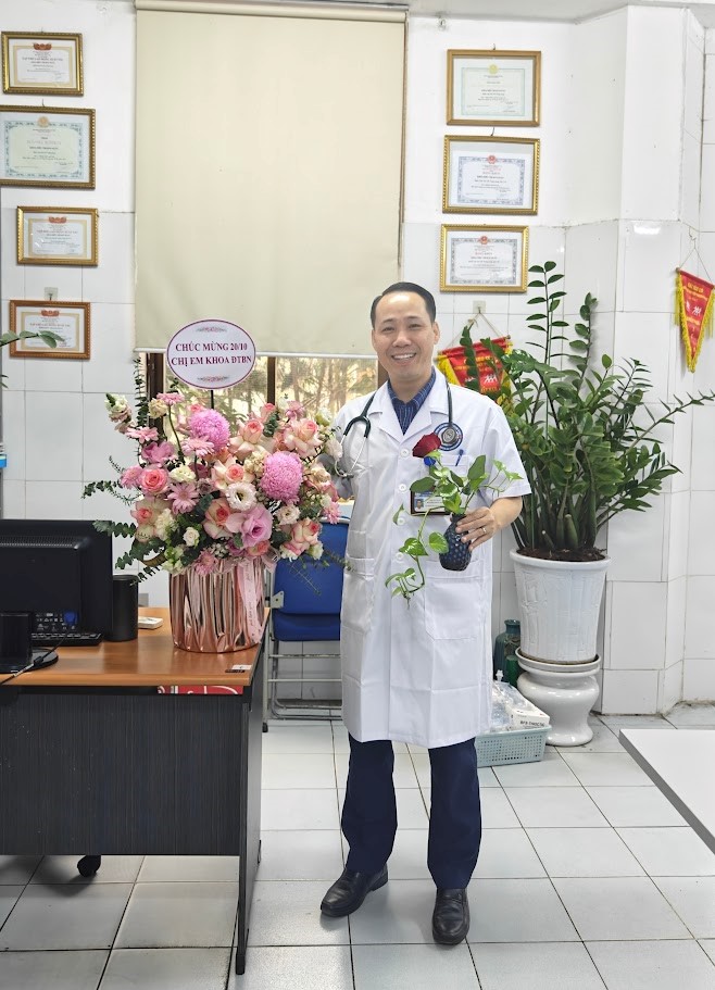 Ths.Bs Nguyễn Giang Nam: “Hãy luôn nâng cao ý thức bảo vệ sức khỏe khi còn khỏe mạnh” - ảnh 4