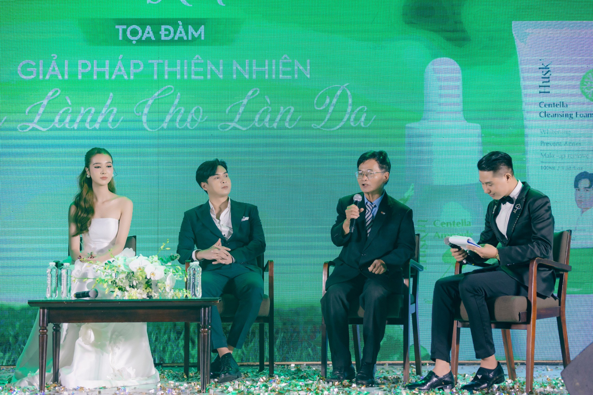 Vợ chồng Hồ Quang Hiếu ra mắt thương hiệu mỹ phẩm Huskin - ảnh 5