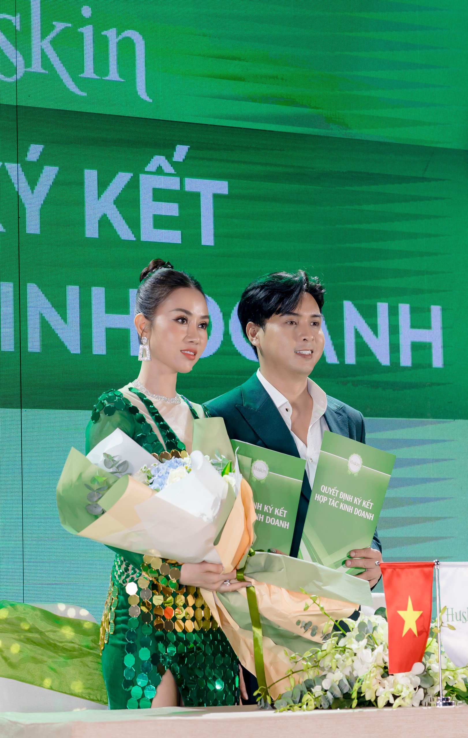Vợ chồng Hồ Quang Hiếu ra mắt thương hiệu mỹ phẩm Huskin - ảnh 7