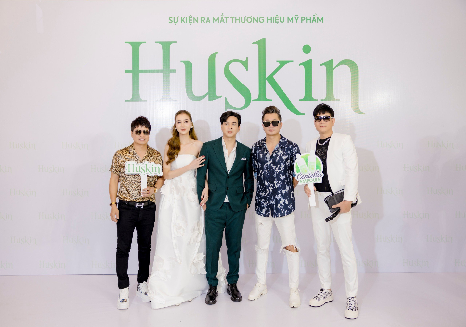 Vợ chồng Hồ Quang Hiếu ra mắt thương hiệu mỹ phẩm Huskin - ảnh 3