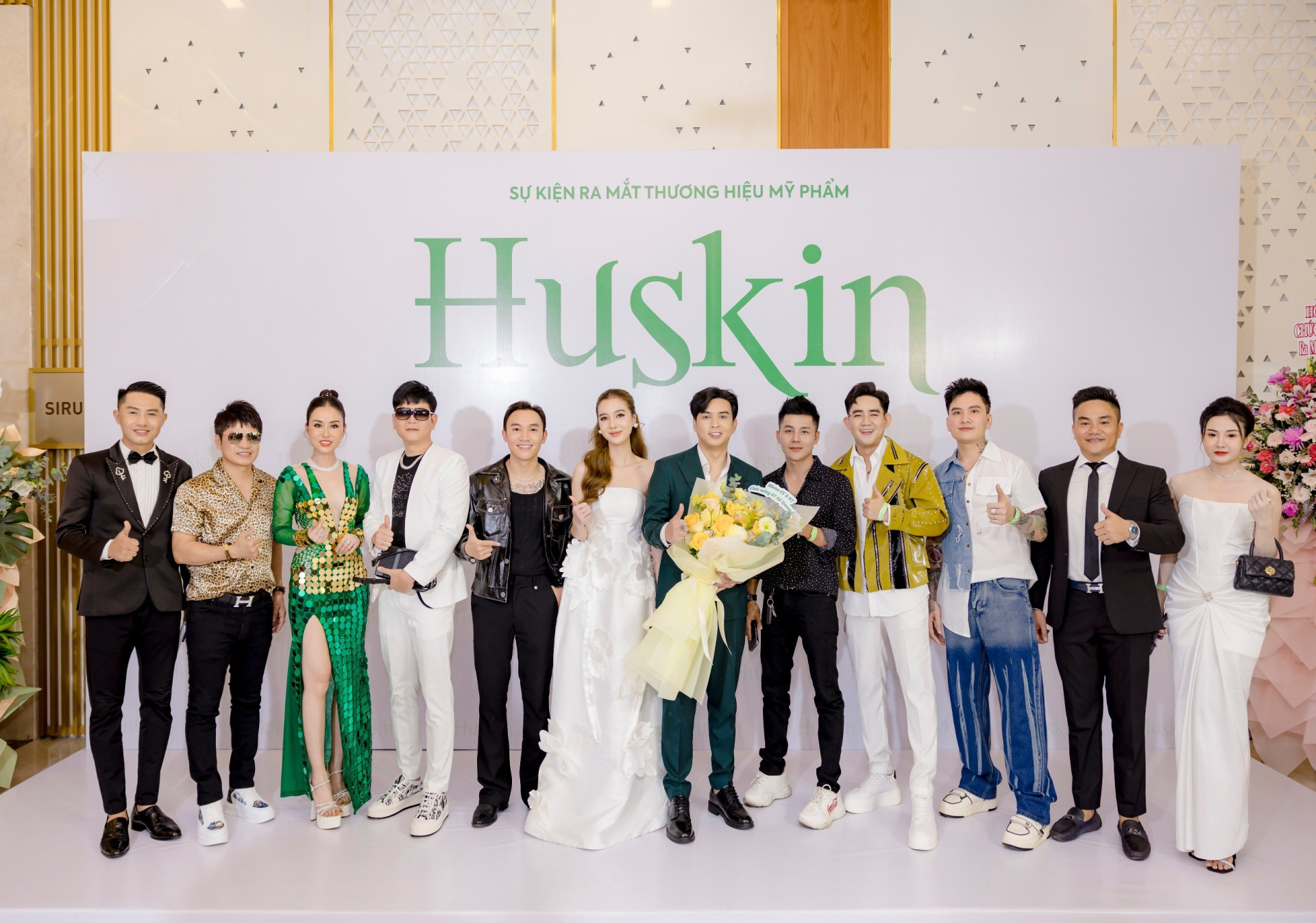 Vợ chồng Hồ Quang Hiếu ra mắt thương hiệu mỹ phẩm Huskin - ảnh 4