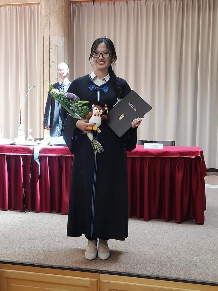 Nữ sinh Quảng Bình giành học bổng tiến sĩ ngành triết học trị giá 10 nghìn Euro tại Ireland - ảnh 2