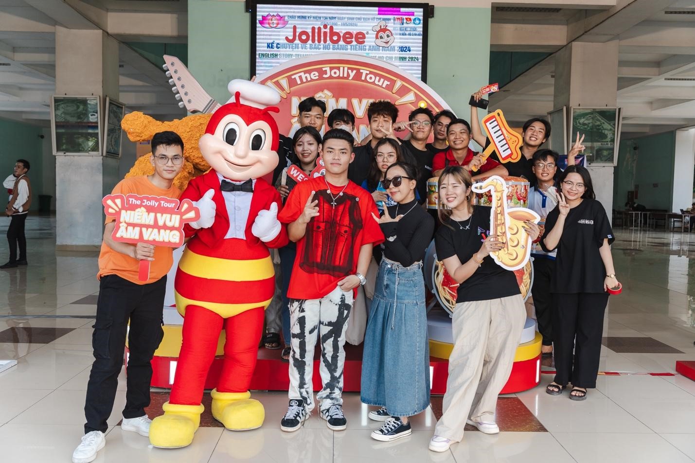 Jollibee Việt Nam “ghi điểm” với GenZ tại 300 trường đại học, cao đẳng - ảnh 3