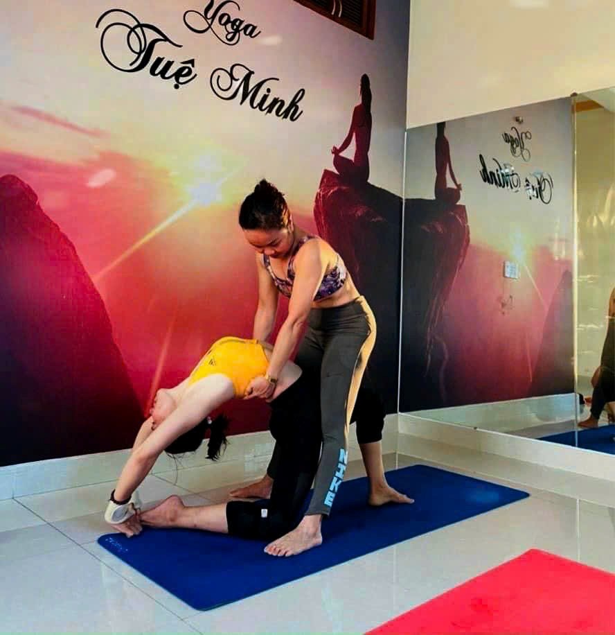 Ngô Luyến: Từ người phụ nữ bé nhỏ trở thành doanh nhân đồng thời là HLV yoga được nhiều người biết đến - ảnh 8