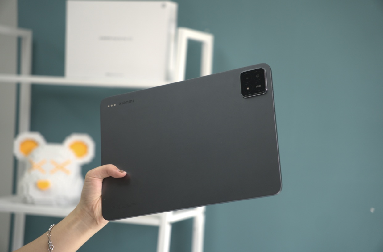 Xiaomi Pad 6S Pro: Trải Nghiệm Vượt Trội Với Màn Hình Sắc Nét, Pin Bền Bỉ Và Hiệu Năng Ấn Tượng - ảnh 3