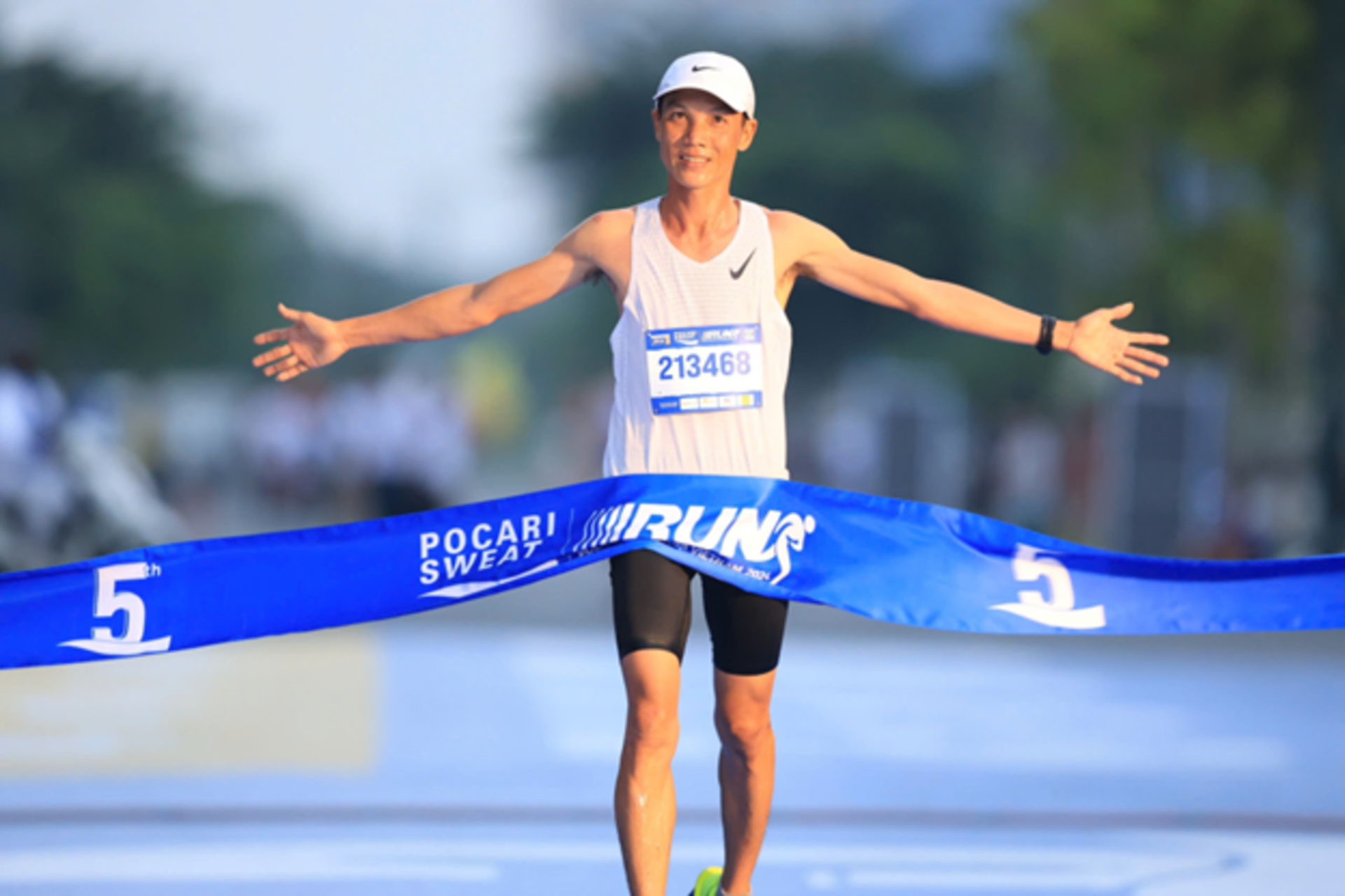 NHỮNG CÂU CHUYỆN TRUYỀN CẢM HỨNG TẠI POCARI SWEAT RUN VIỆT NAM 2024 - HÀNH TRÌNH ĐI XA HƠN ĐỂ TRỞ NÊN TỐT HƠN - ảnh 1