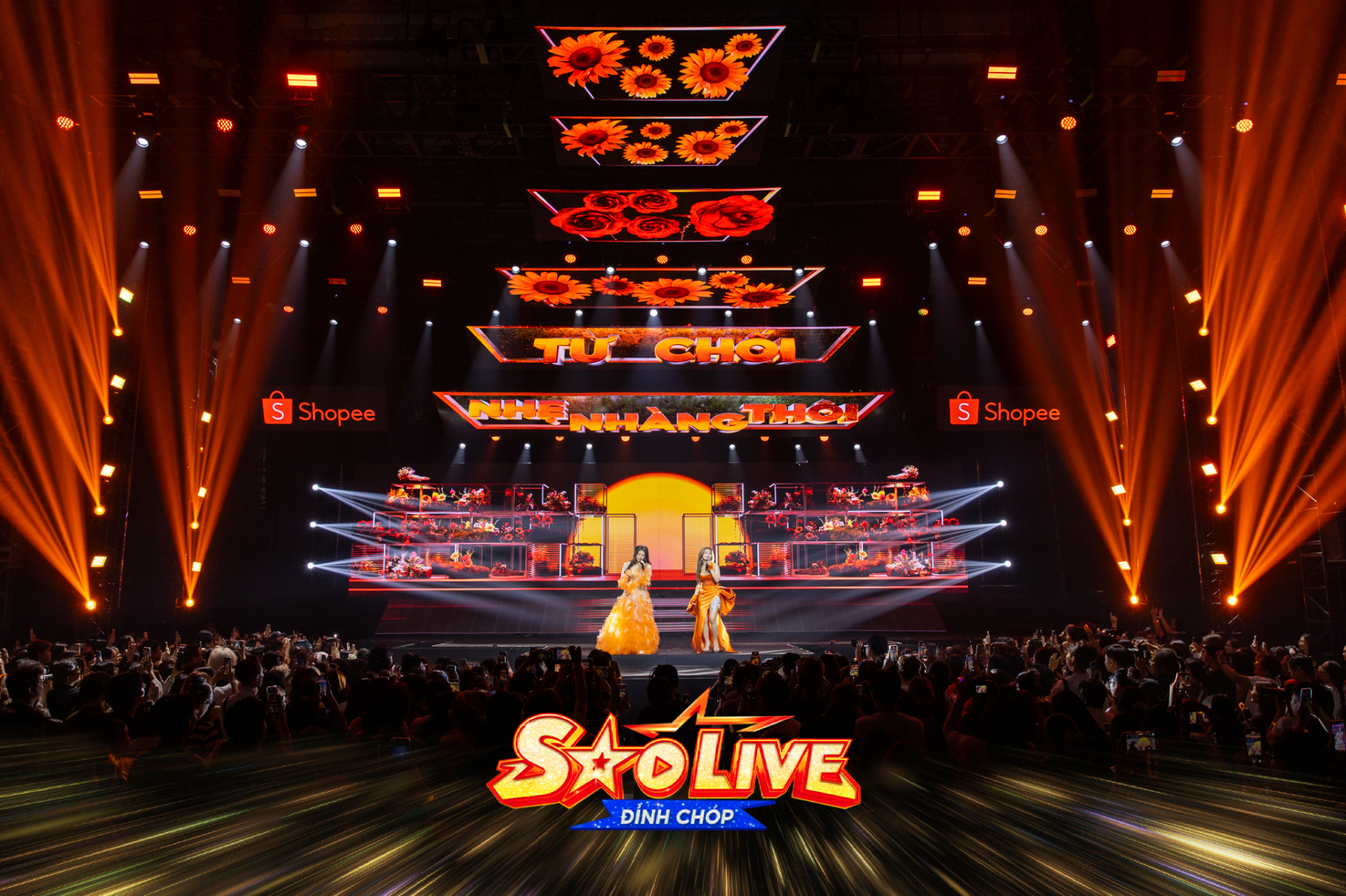 Sân khấu Sao Live Đỉnh Chóp hóa mini concert ba chị đẹp: Minh Hằng múa mưa, Bùi Lan Hương & Dương Hoàng Yến khoe vocal - ảnh 4