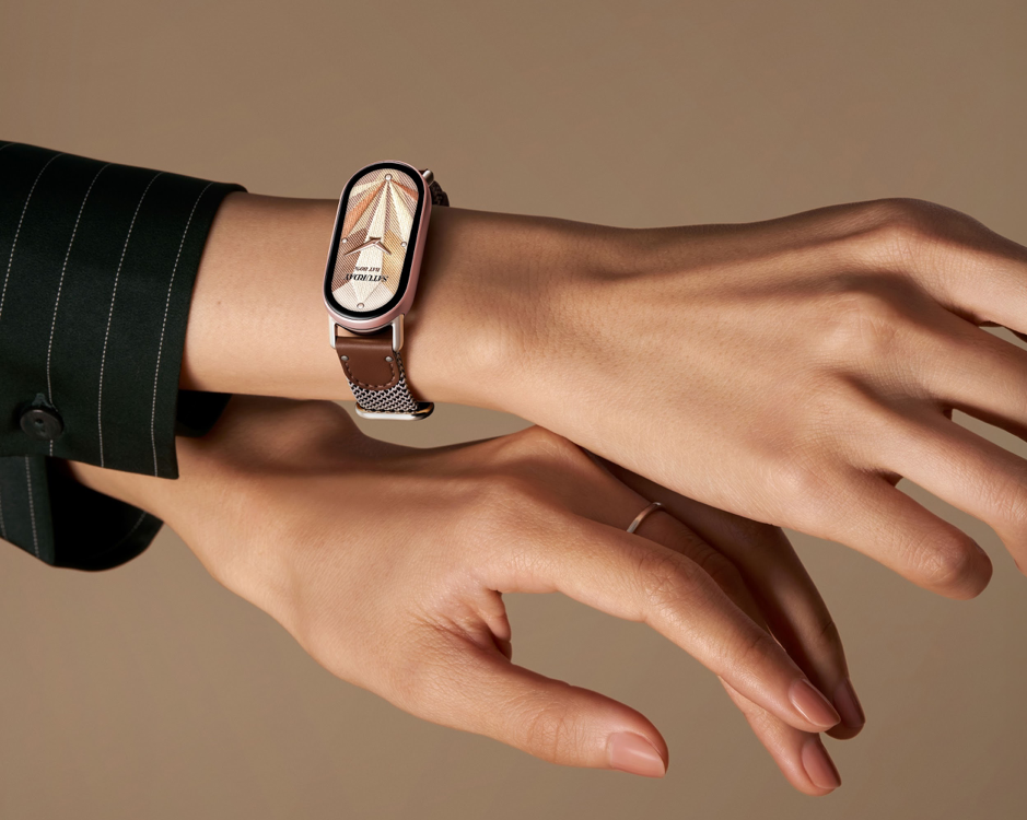 Đeo nhẹ tênh - Sống chất hơn mỗi ngày với Xiaomi Smart Band 10 - ảnh 1