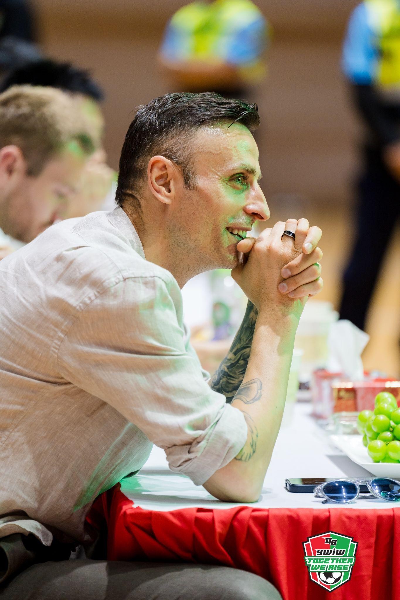 Dimitar Berbatov Tái Ngộ Fan Việt tại sự kiện “Together We Rise” - ảnh 3