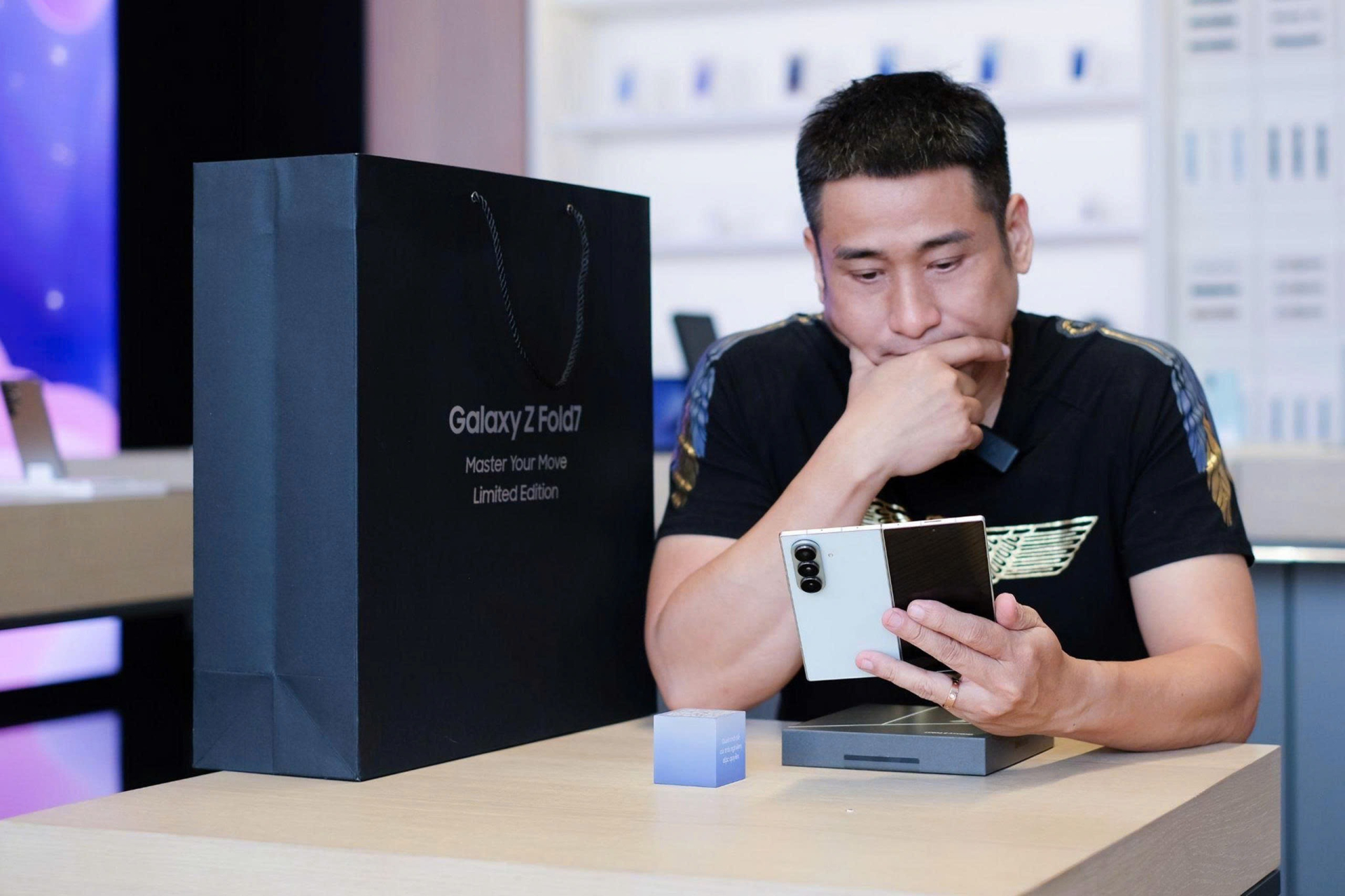 Galaxy Z Fold7 & Z Flip7 khiến người dùng lần đầu “rời bỏ” điện thoại phẳng không hối tiếc - ảnh 2