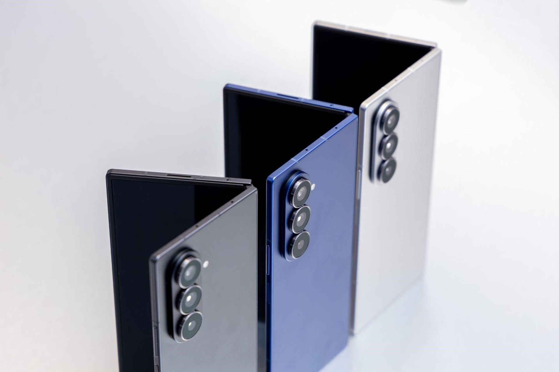 Đẳng cấp trong tầm tay, biểu tượng thời thượng gọi tên Galaxy Z Fold7 - ảnh 1