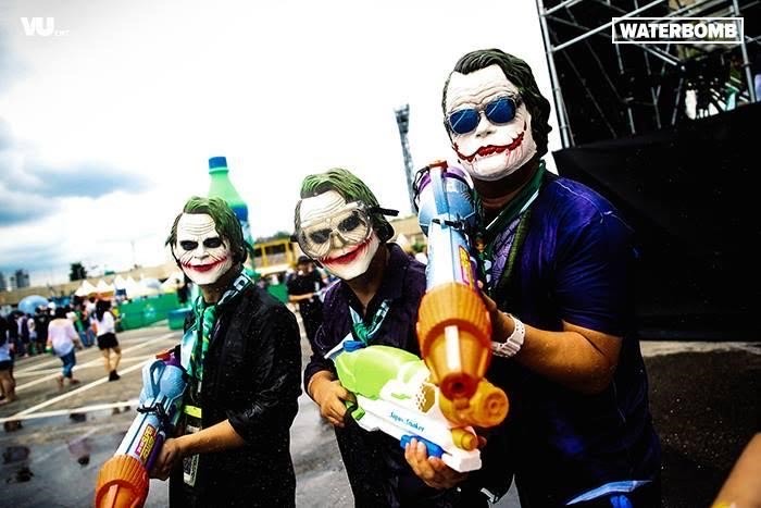 Gợi ý loạt outfit giúp các “trai xinh gái đẹp” biến hình “ướt vẫn slay” tại lễ hội nhạc nước WATERBOMB HO CHI MINH CITY - ảnh 6