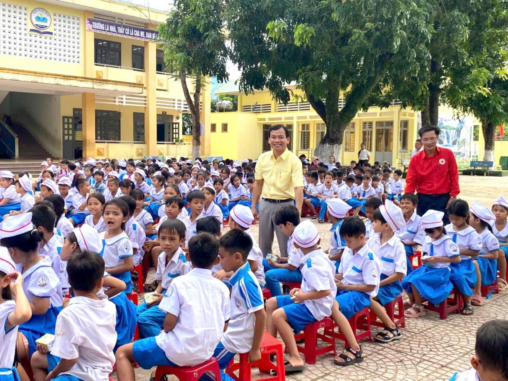 Đưa đạm lành đến với trẻ em vùng cao: Hành trình bền vững từ niềm tin với hạt đậu nành của Vinasoy - ảnh 3