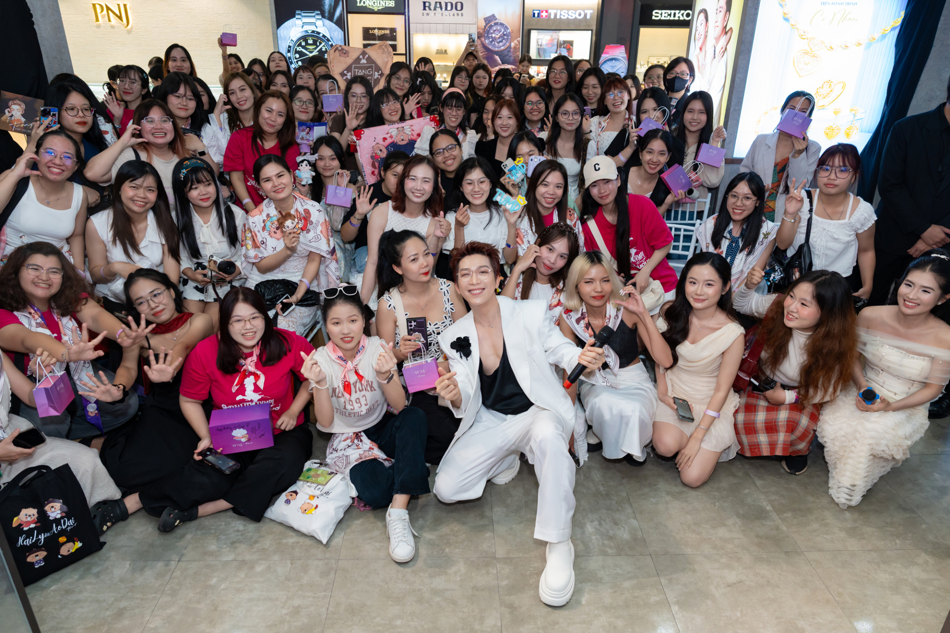 Tăng Phúc và cú sốc sold out trong 30 phút: Khi PiFam “flex” đẳng cấp fandom! - ảnh 4