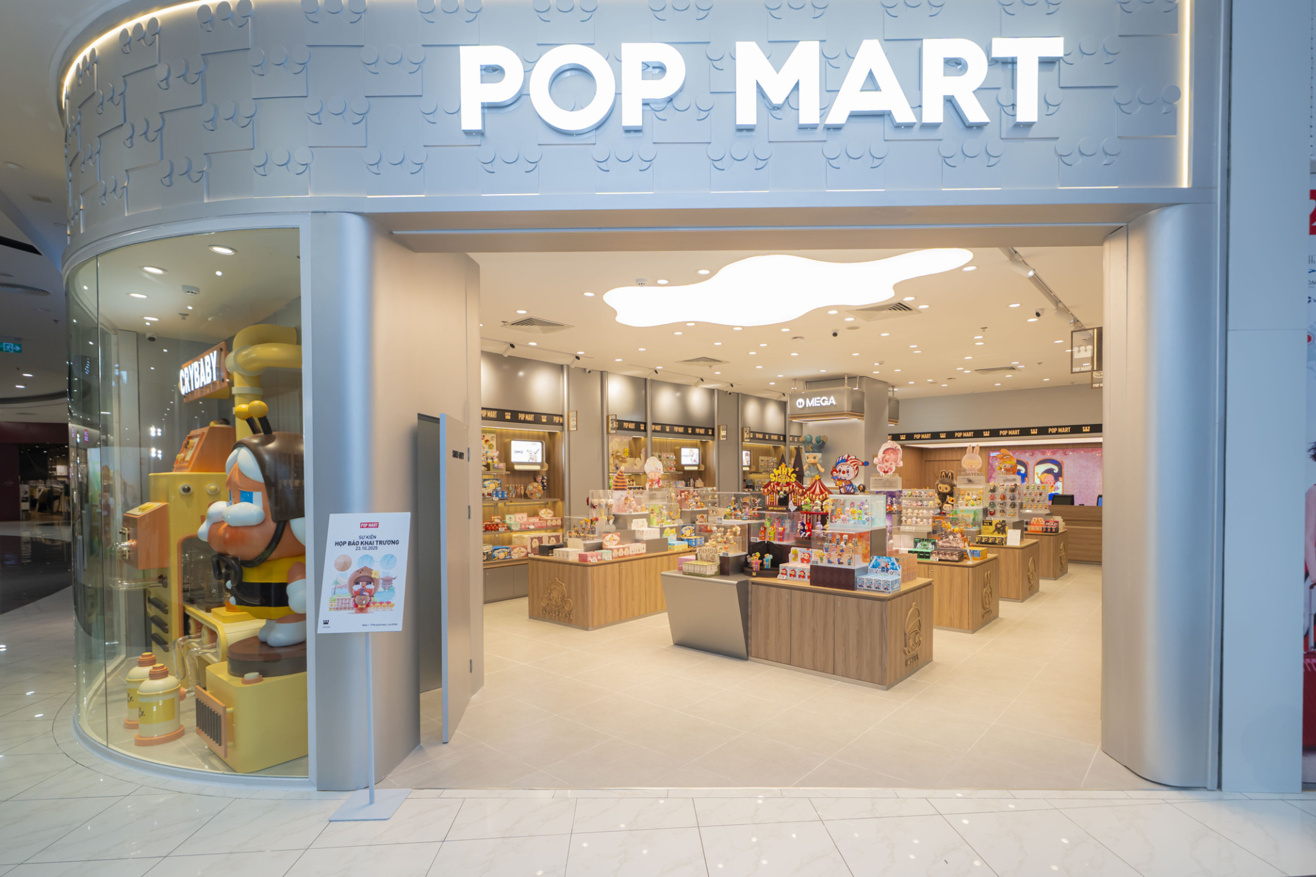 POP MART Chính Thức 'Chạm Ngõ' Thủ Đô: Cửa Hàng Đầu Tiên Đến Gần Hơn Với Giới Trẻ Việt - ảnh 1