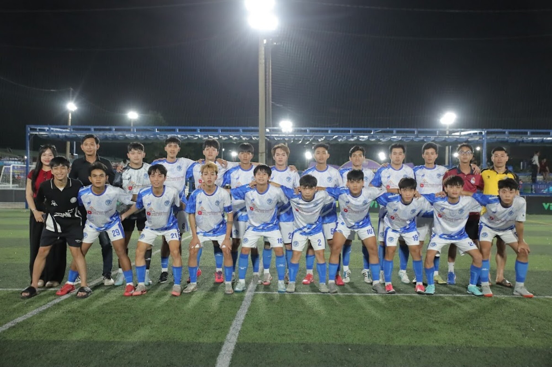 Sân phủi hóa sân khấu: Hồ Quang Hiếu mang “lửa” đến Vivu Sport Super Cup 2025 - ảnh 4