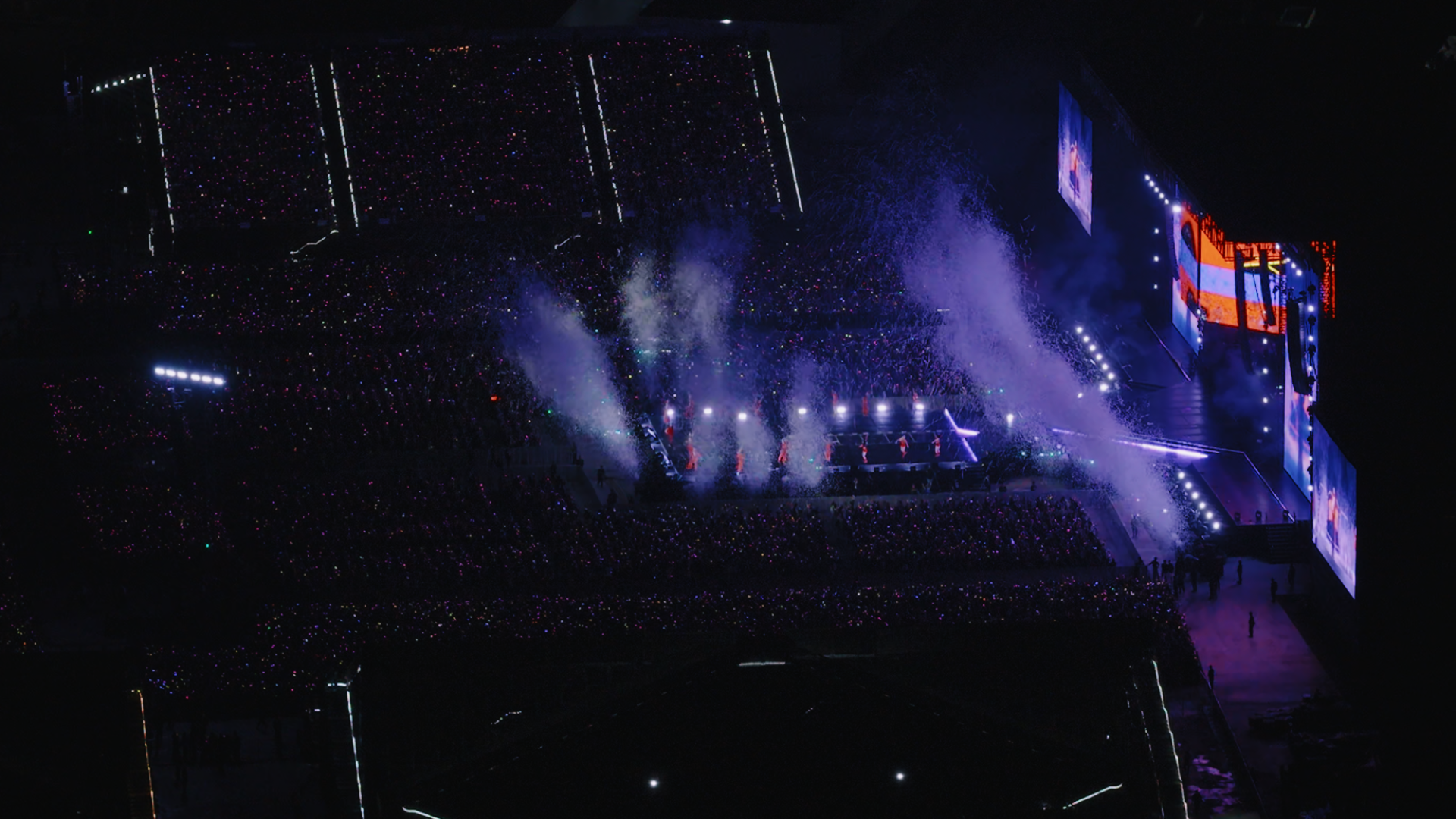 Hai đêm concert G-DRAGON tại Hà Nội: Kỷ lục mới của show quốc tế tại Việt Nam - ảnh 1