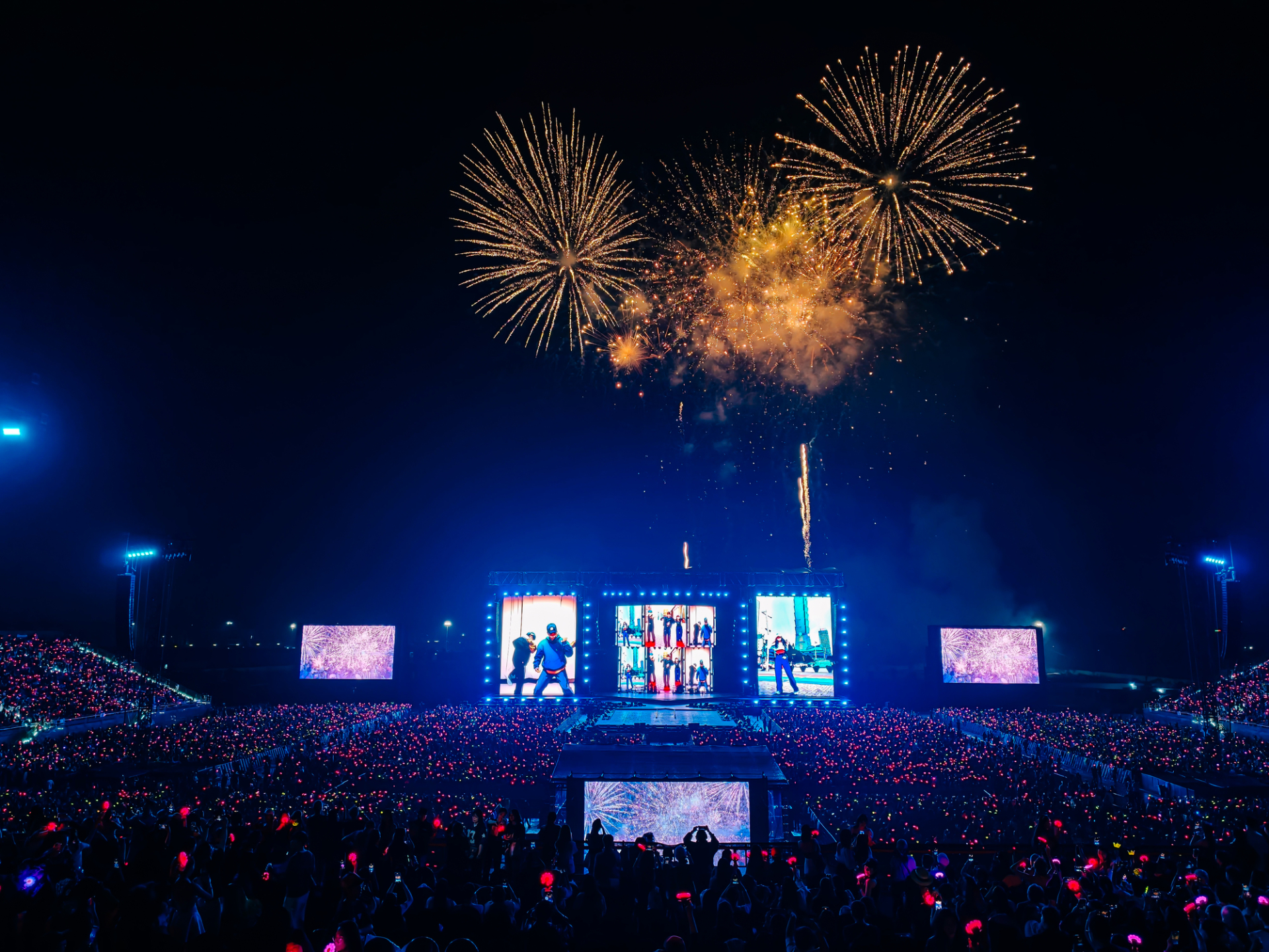 Hai đêm concert G-DRAGON tại Hà Nội: Kỷ lục mới của show quốc tế tại Việt Nam - ảnh 3