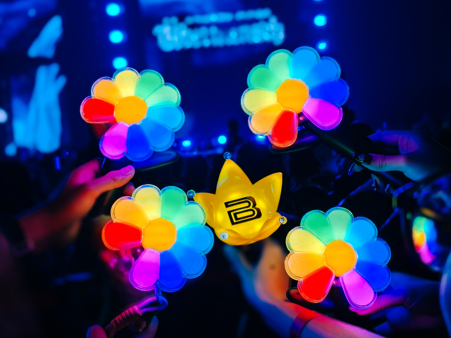 Vì sao fan không thể “move on” khỏi G-DRAGON 2025 WORLD TOUR [Übermensch] in Hanoi, presented by VPBank - ảnh 5