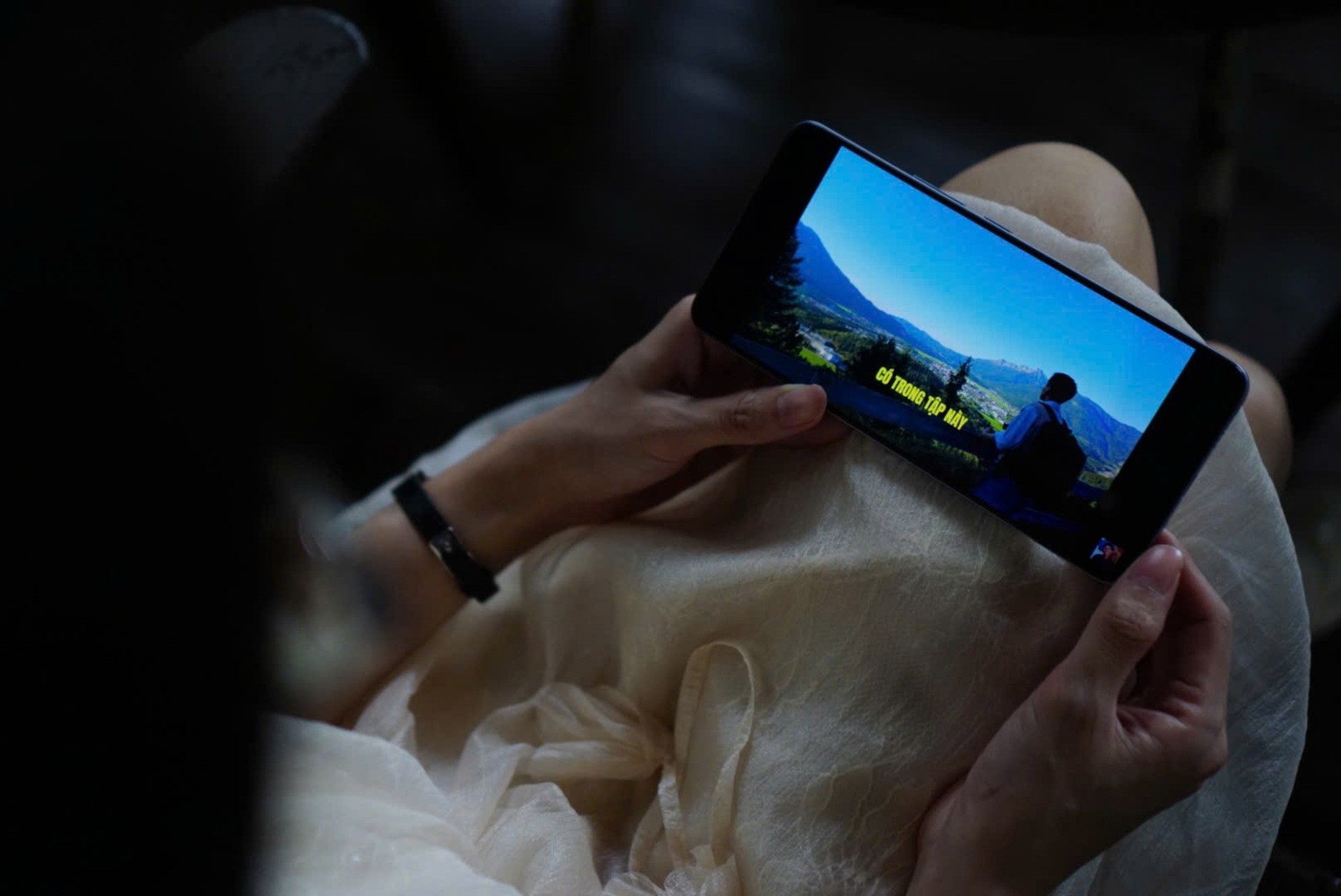 Một mình tận hưởng cuối tuần, đón Giáng sinh sớm cùng vivo V60 Lite - ảnh 4