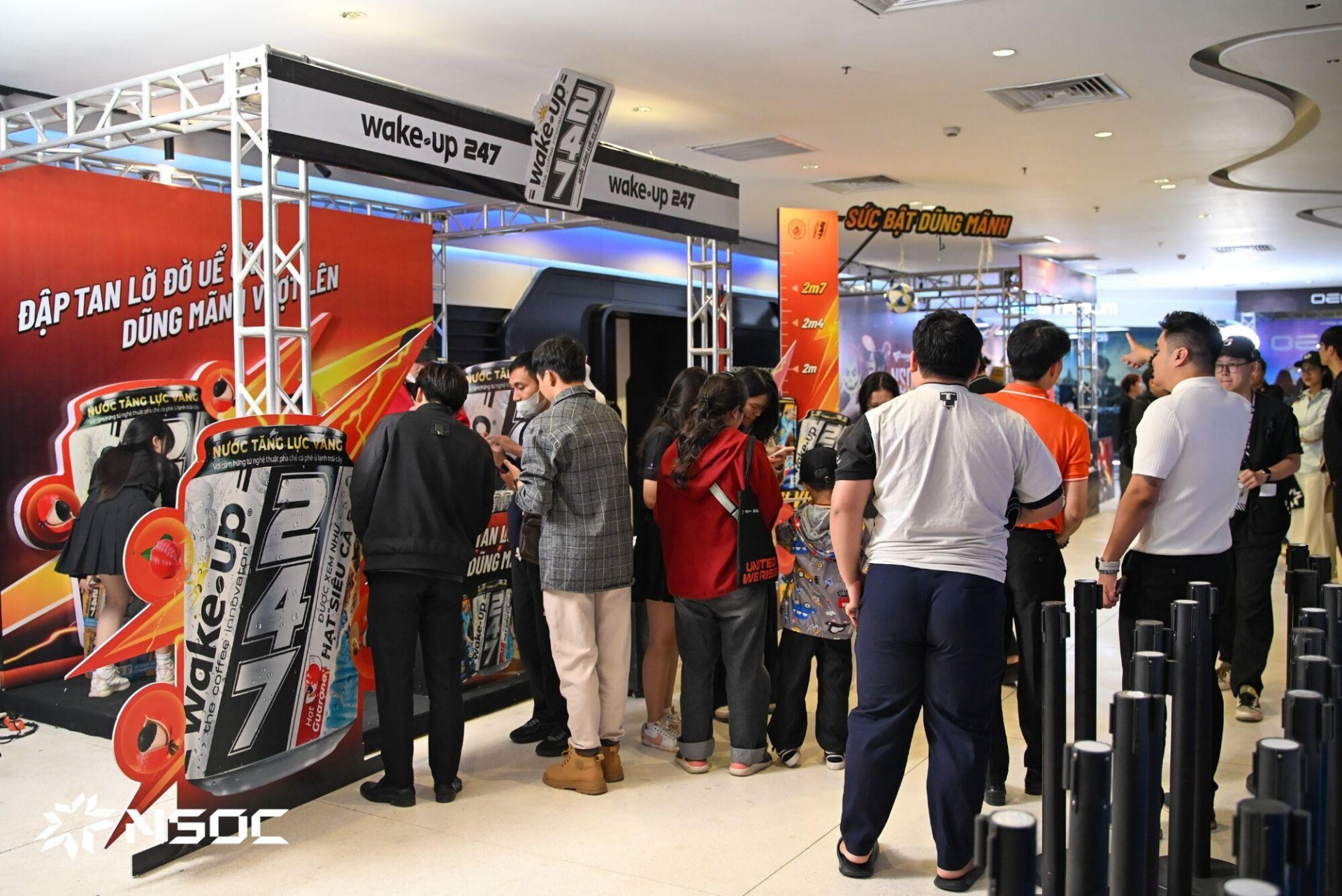 Wxrdie, 24k.Right cùng DJ Teddy Doox “đốt cháy” sân khấu Chung kết Quốc gia NSOC 2025 - ảnh 2