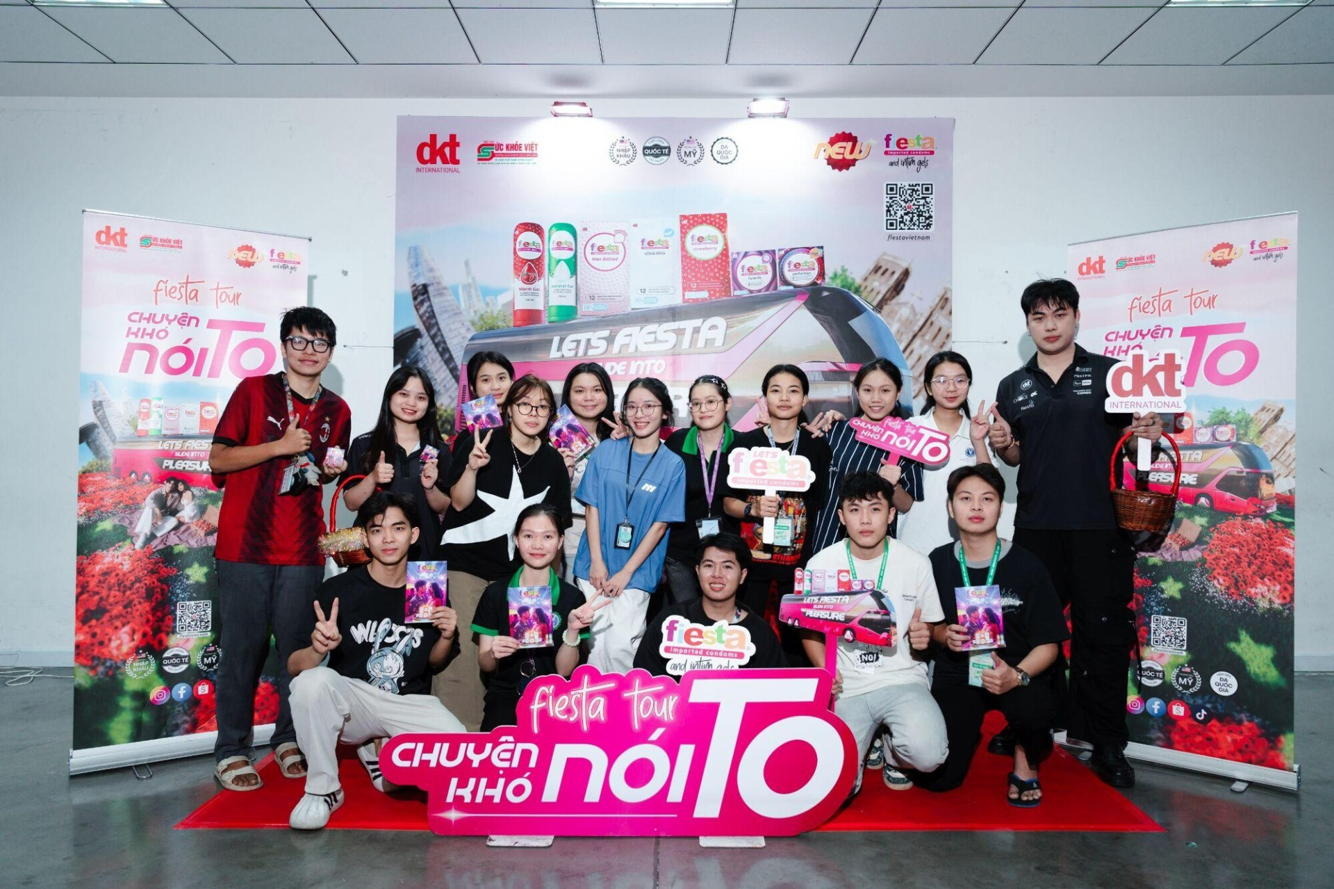 Sinh viên Đại học Luật “nói to chuyện khó nói” cùng Fiesta Tour 2025 - ảnh 1