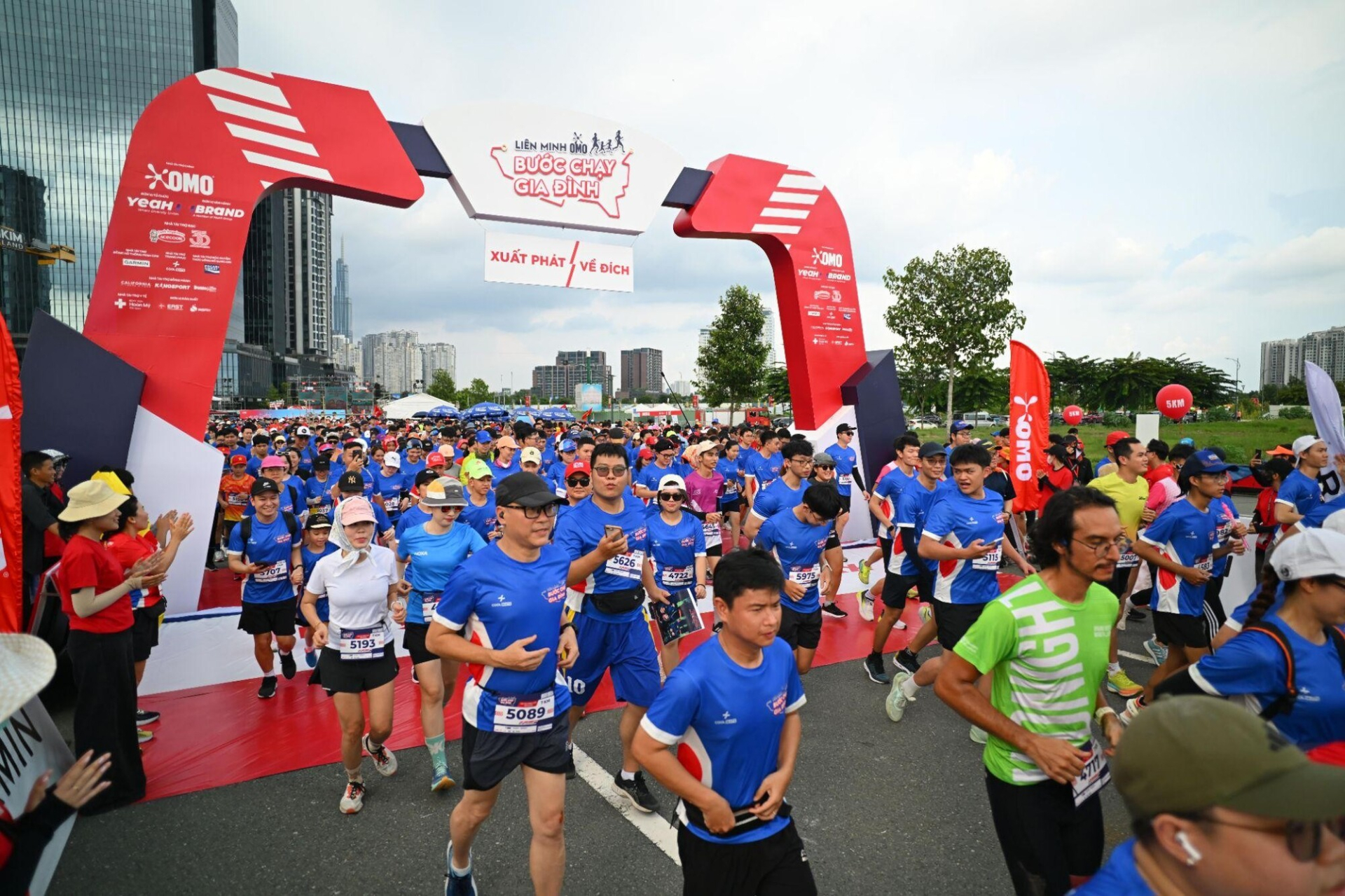 OMO cổ vũ tinh thần “ngại gì bẩn” của gia đình trẻ thông qua chuỗi hoạt động thể thao - ảnh 3