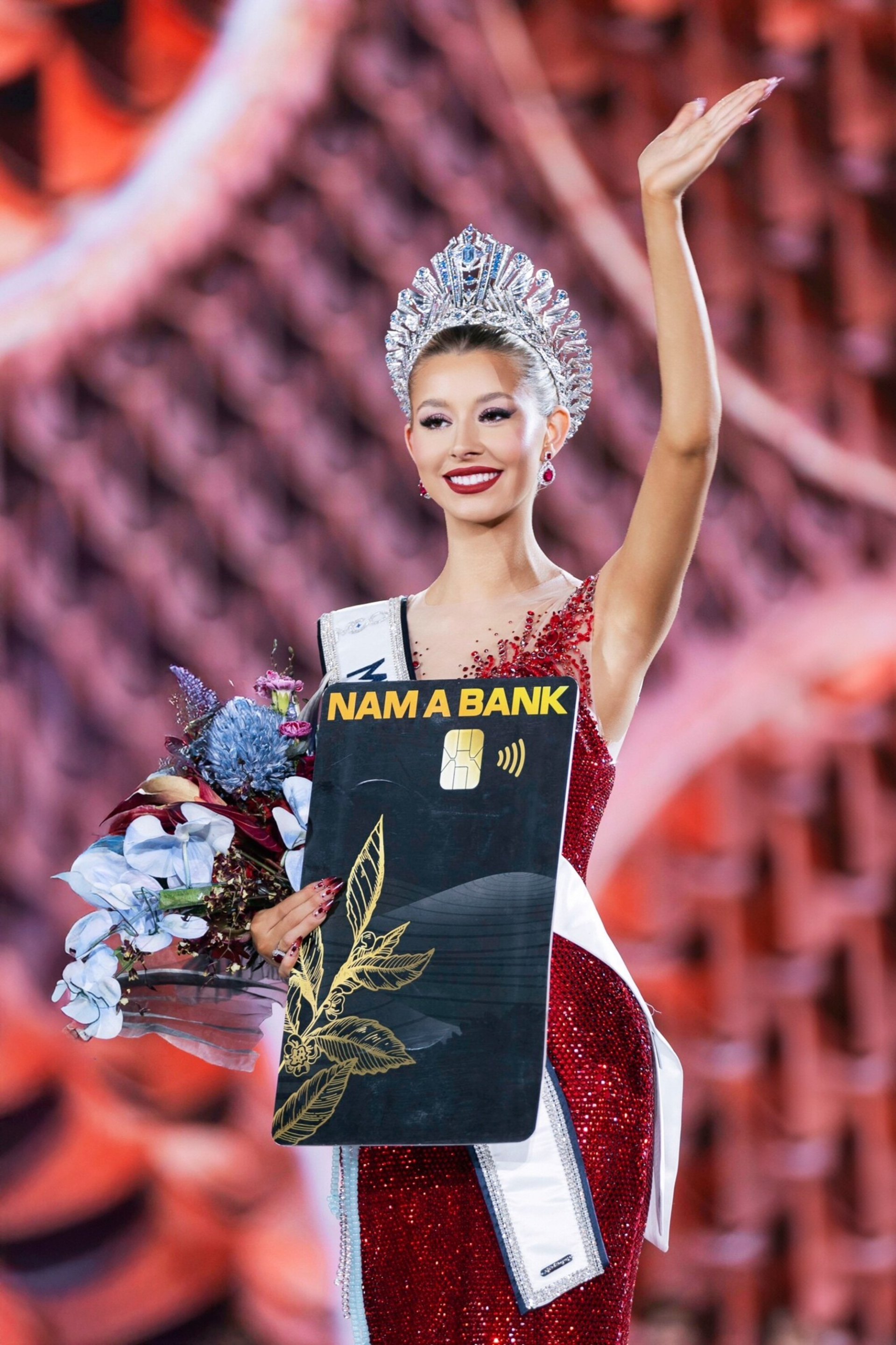 Hơn 20.000 khán giả thăng hoa tại Cosmo Music Fest by Nam A Bank - ảnh 3