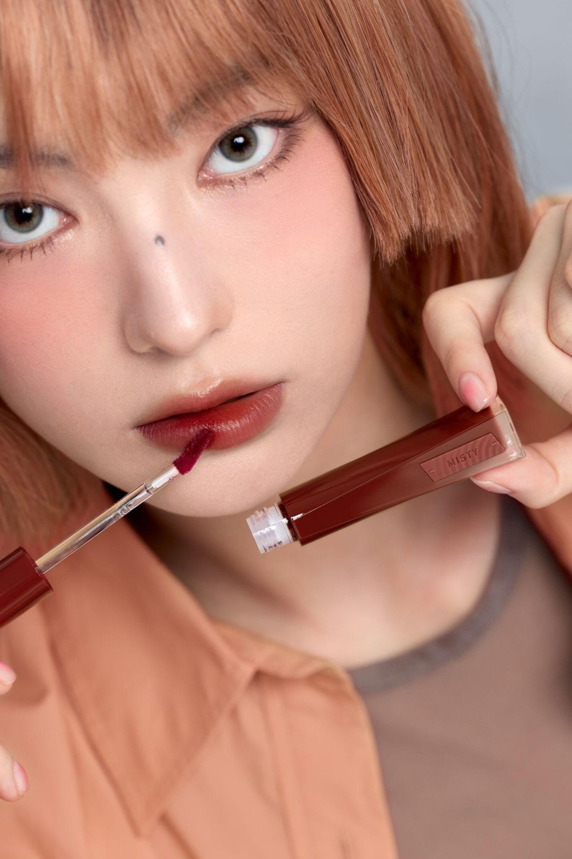 3CE mở màn 2026 bằng dòng son Pha Lê Misty Lip Bare, nhanh chóng “gây sốt” trong cộng đồng sắc đẹp - ảnh 3