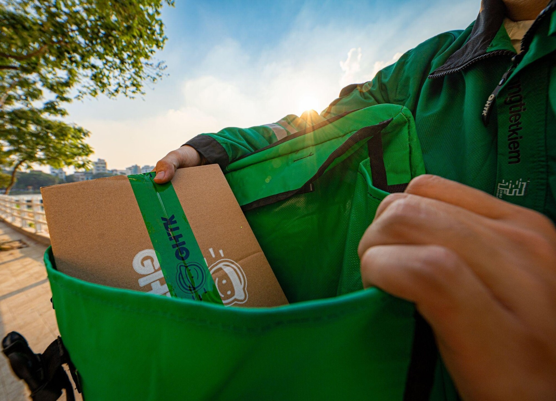 Logistics ngược ngành thời trang - mỹ phẩm: Tối ưu quy trình hoàn trả để cải thiện trải nghiệm khách hàng - ảnh 1