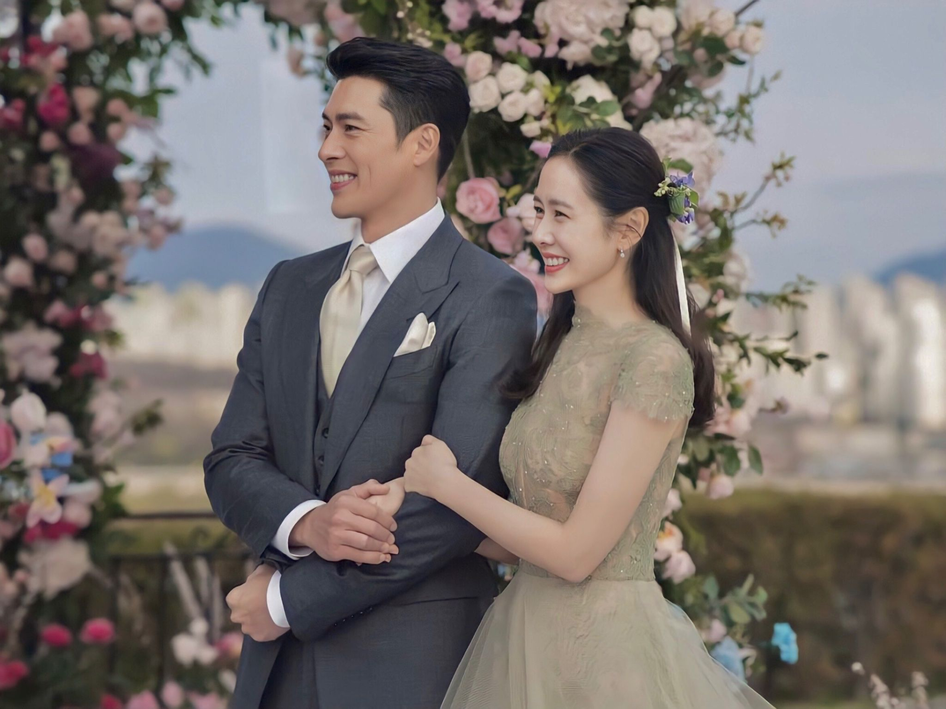 Loạt ảnh cưới đẹp như mơ của Hyun Bin - Son Ye Jin.
