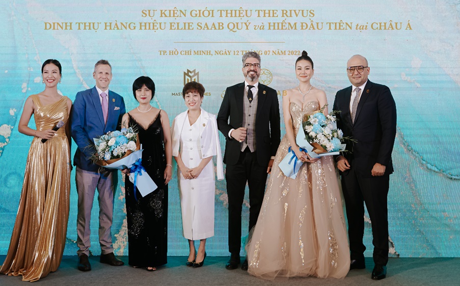 Thanh Hằng xuất hiện lỗng lẫy tựa công chúa trong mẫu váy của NTK đình đám thế giới Elie Saab - ảnh 6
