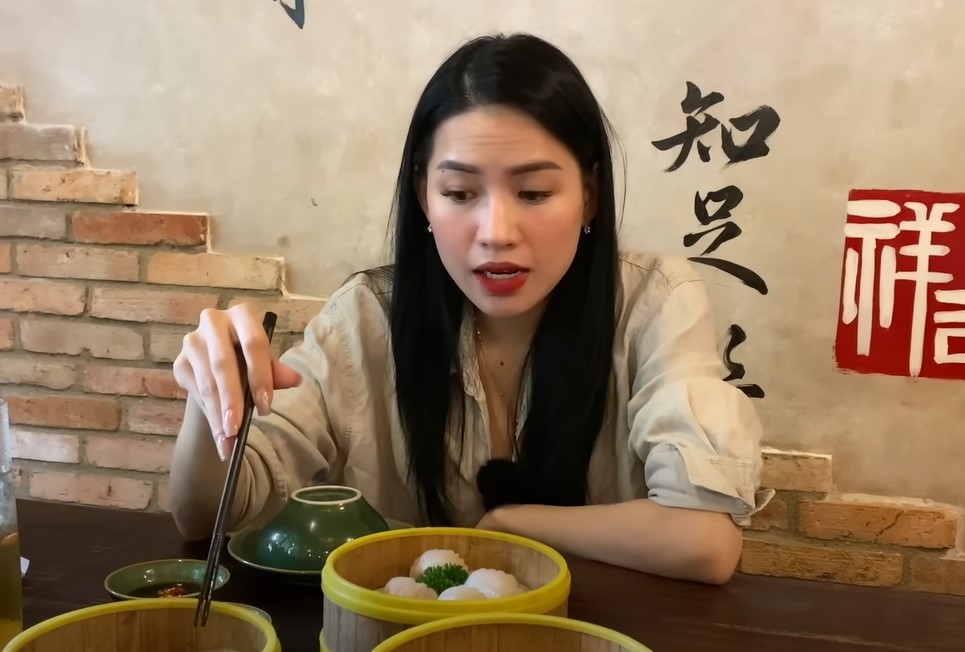 'Chiến thần review' Võ Hà Linh chê món ăn giá gần 'nửa củ', phía nhà hàng Trấn Thành được khen xử lý cực khéo - ảnh 4