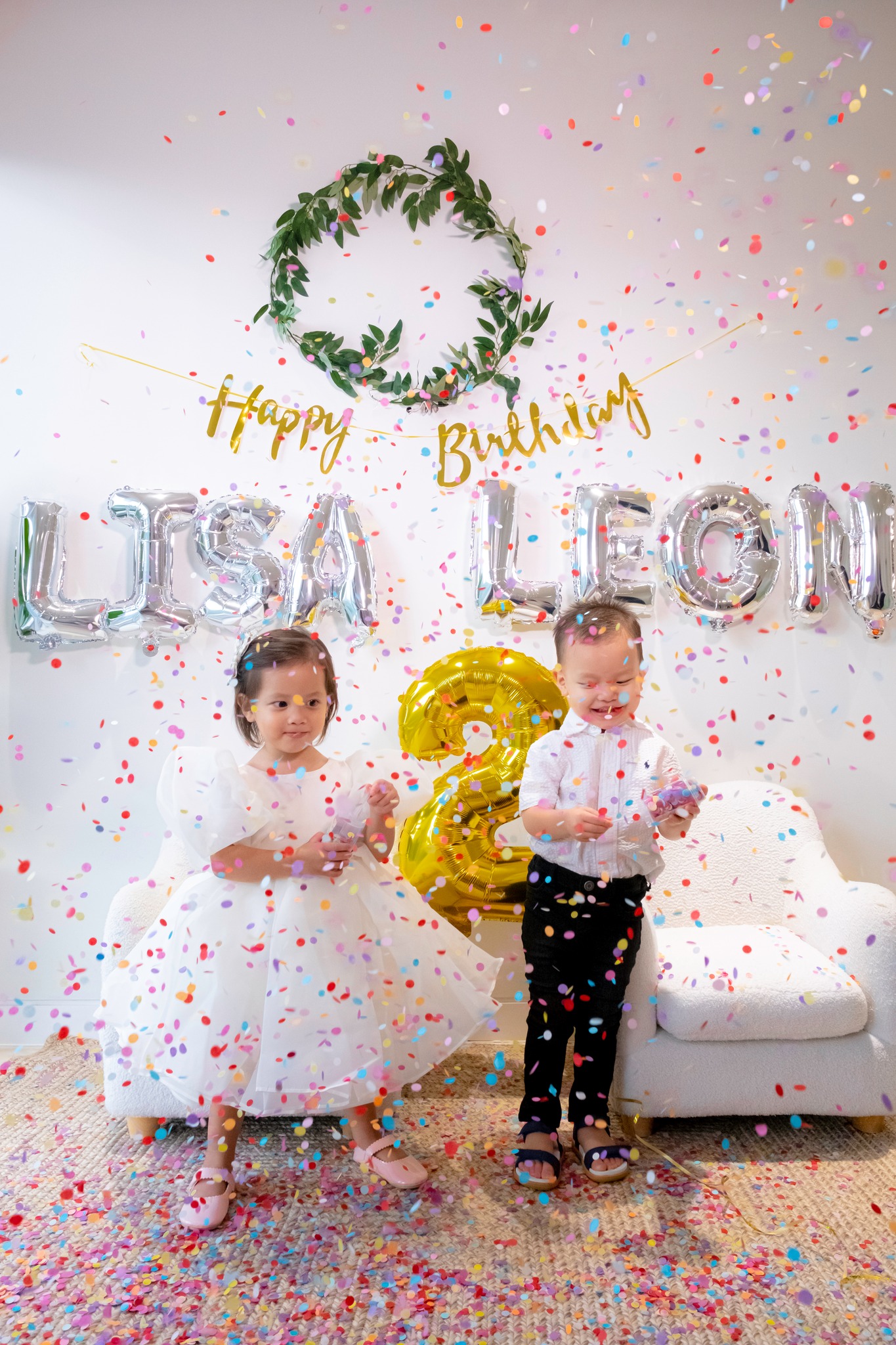 Ngắm loạt ảnh đáng yêu trong tiệc sinh nhật 2 tuổi của Leon - Lisa: Đúng là 'bản sao' của mẹ Hà - ba Kim - ảnh 4