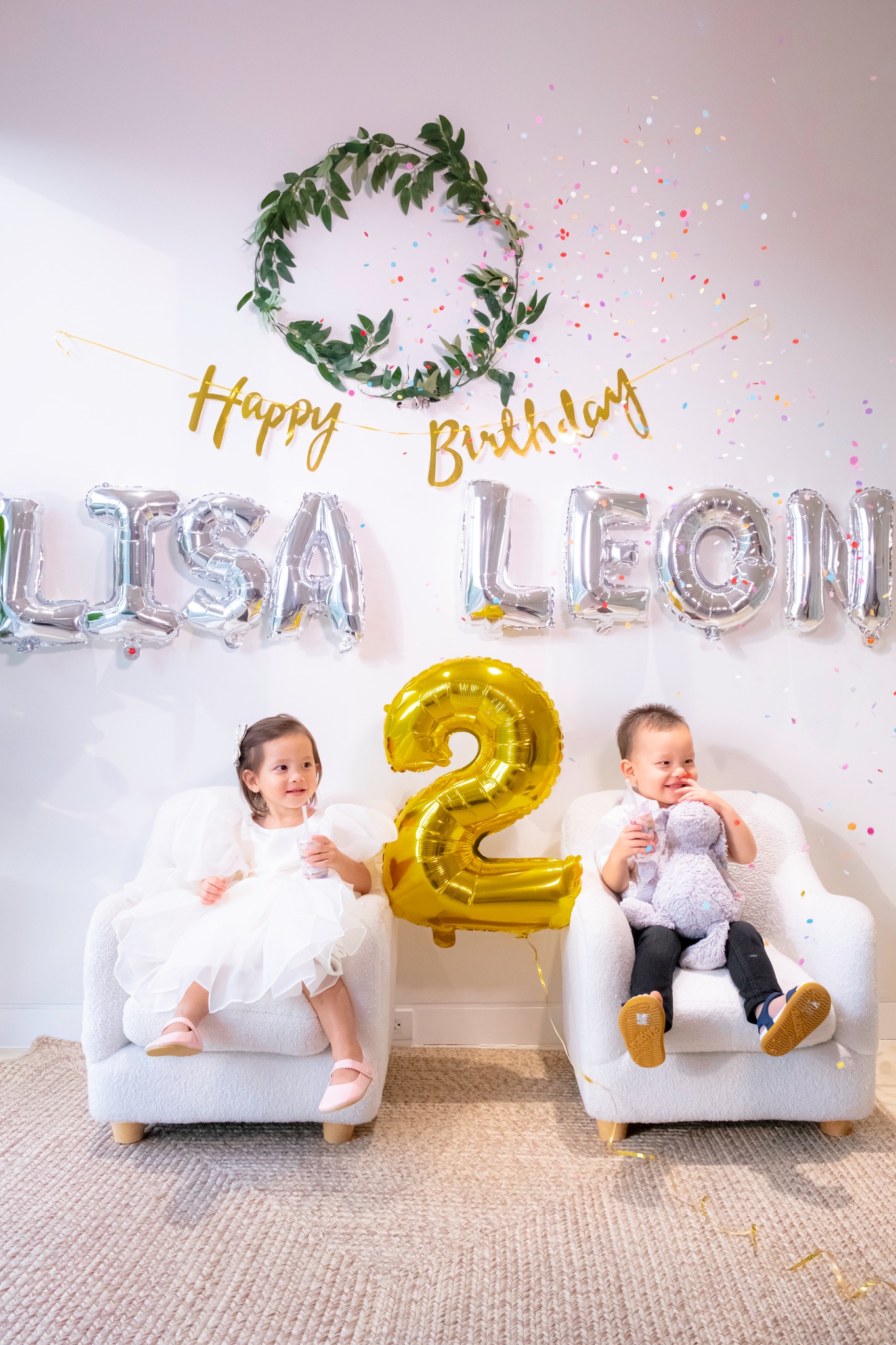 Ngắm loạt ảnh đáng yêu trong tiệc sinh nhật 2 tuổi của Leon - Lisa: Đúng là 'bản sao' của mẹ Hà - ba Kim - ảnh 7