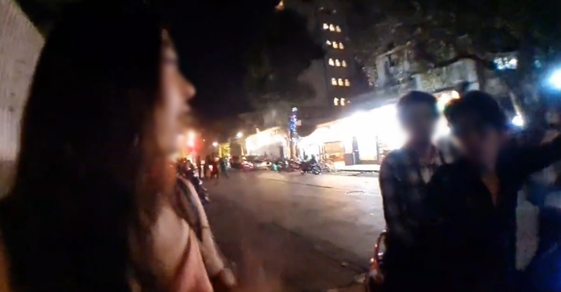 Đi du lịch Ấn Độ, hotgirl người Hàn bị người đàn ông lạ 'giở trò' ngay trên sóng livestream - ảnh 3