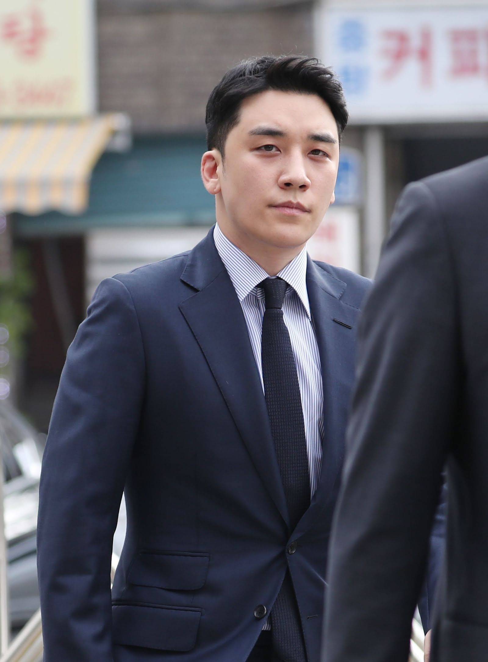 Seungri (Cựu thành viên BIGBANG) ra tù vào hôm nay, netizen phẫn nộ vì lý do này - ảnh 1