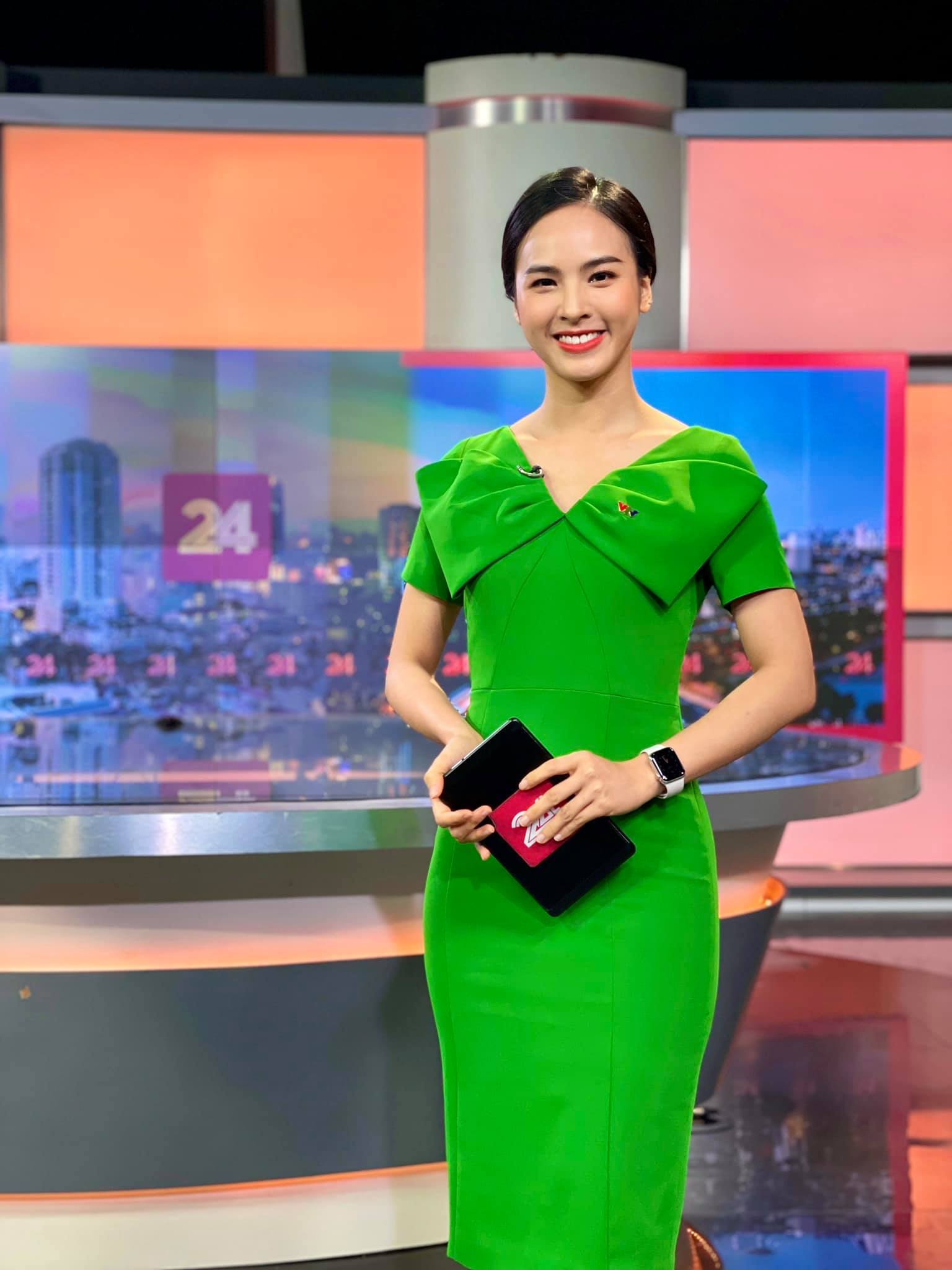 'Nhường' suất thi Miss Charm cho Thanh Thanh Huyền, MC Quỳnh Nga 'ẵm' luôn ghế Giám đốc Quốc gia của Miss Universe Vietnam - ảnh 1