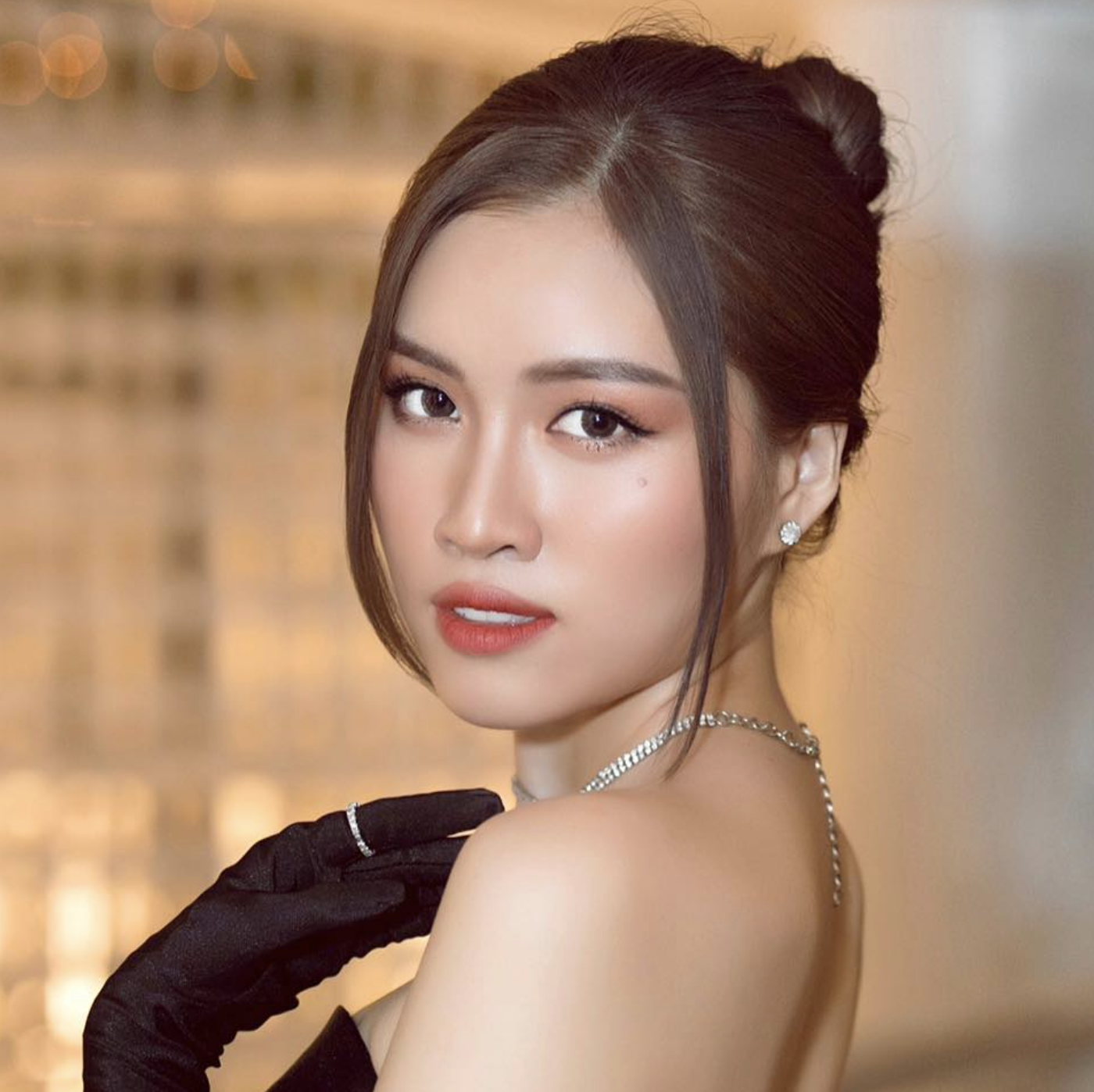 Khi thi Hoa hậu không 'lên đời' mà gặp 'tam tai': Lộ nhan sắc gây sốc rồi làm lộ cả kết quả show Hương Giang - ảnh 1