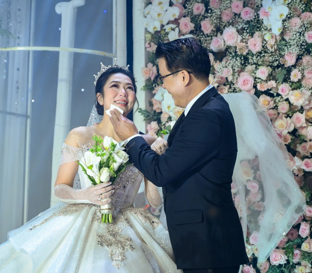 'Vua cá Koi' và Hà Thanh Xuân đã đường ai nấy đi chỉ sau chưa đầy 1 năm cưới nhau? - ảnh 6