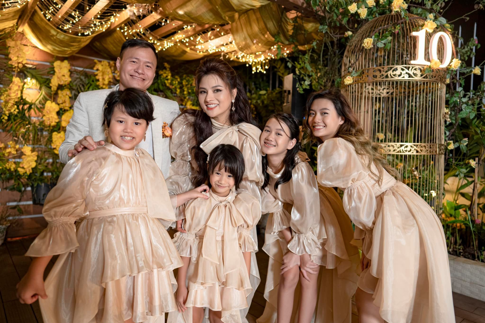 Viên mãn sau khi cưới chồng hoàng gia Campuchia, nay Vũ Thu Phương vẫn comeback cực 'chiến': 'Cảm ơn anti-fan' - ảnh 3
