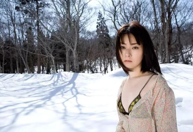Nữ diễn viên Nhật Bản ly hôn sau 2 tuần, lấy chồng 3 lần đều chỉ được chục ngày vì lý do ngỡ ngàng - ảnh 3