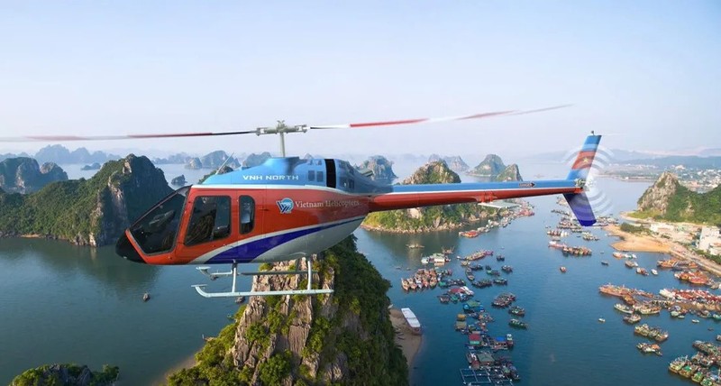 Trực thăng dùng để ngắm cảnh ở Vịnh Hạ Long (Ảnh minh họa: Internet)