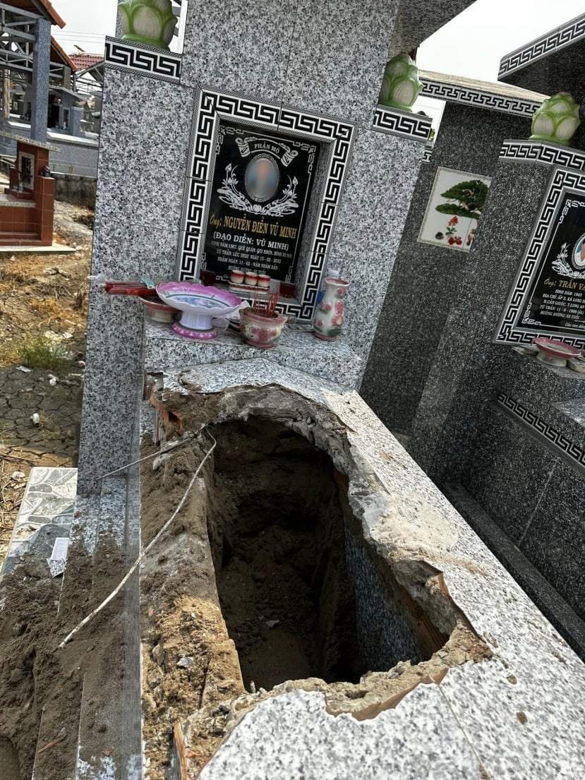 Phần mộ của cố đạo diễn Vũ Minh bị di dời đầy bất ngờ (Ảnh: FB Nguyen Xuan Lan)