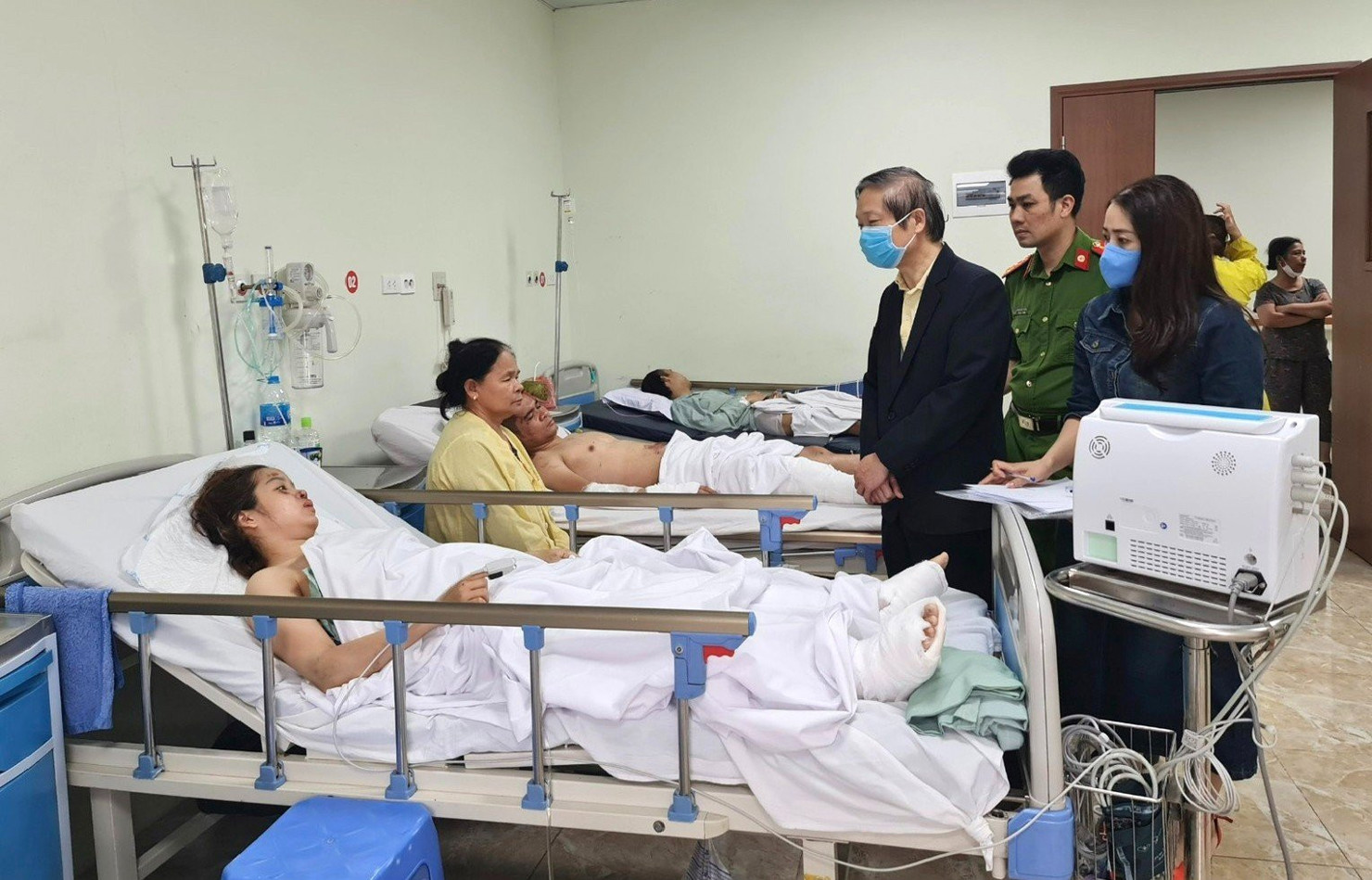 Các nạn nhân trong vụ tai nạn ở Võ Chí Công đang được điều trị.